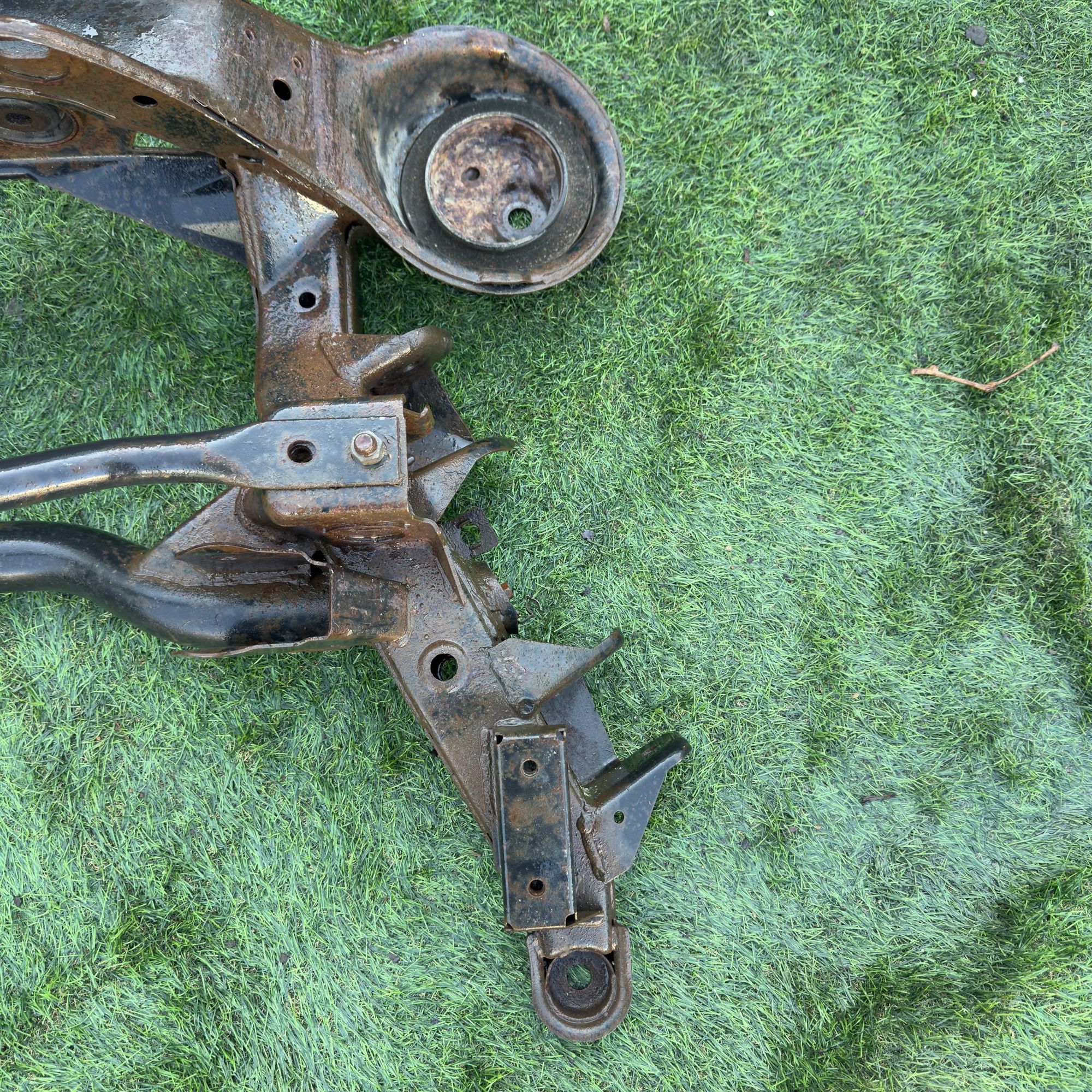 177 Подрамник задний MITSUBISHI PAJERO V75W, 15000 рублей, Невинномысск