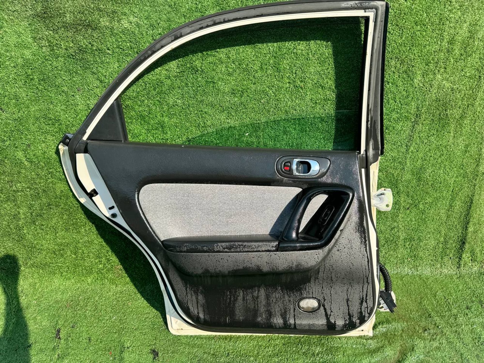 1525 дверь на MAZDA MILLENIA TAFP, 8000 рублей, Невинномысск