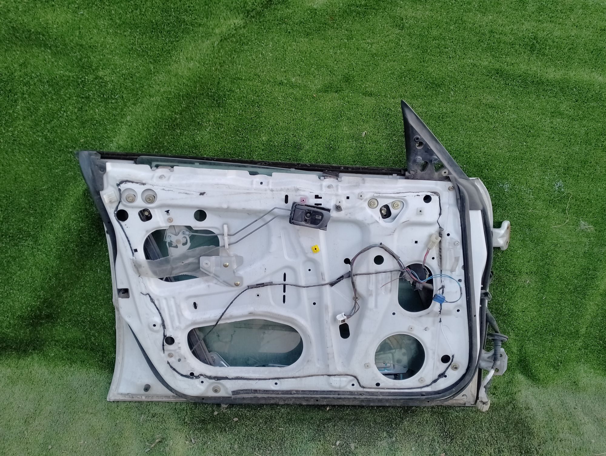 1192 дверь передняя леваяSUBARU FORESTER SF5, 7000 рублей, Невинномысск