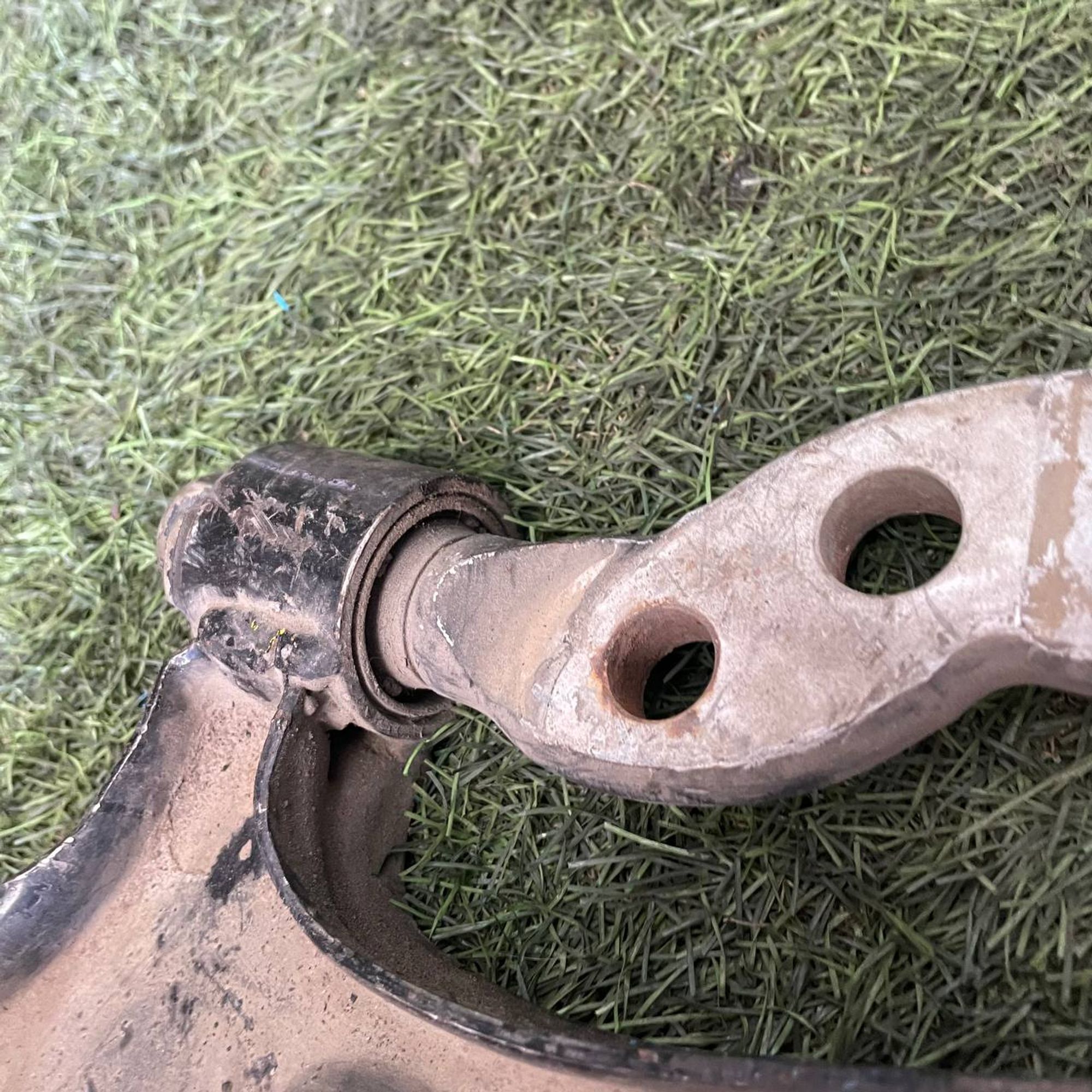 239 Рычаг передний левый нижний NISSAN CEFIRO A32, 3500 рублей, Невинномысск