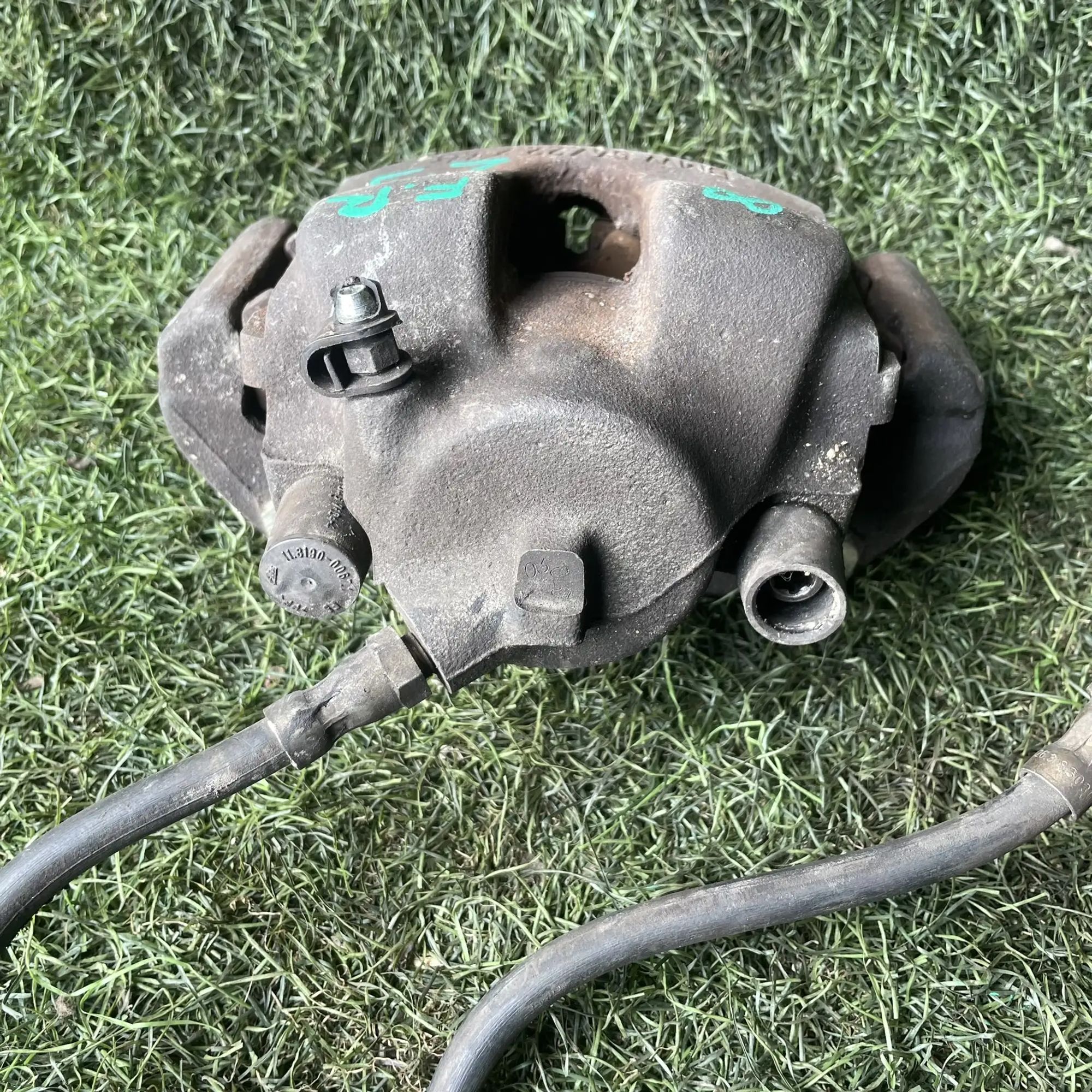 https://ycs.partsauto.market/partsauto-images/thmbs/userImages/772e461030aea93f4dbb6447c0f924d3/part/ecc7ca08-344d-440e-b08d-9fdbe68e02ee_1776935335344.jpg