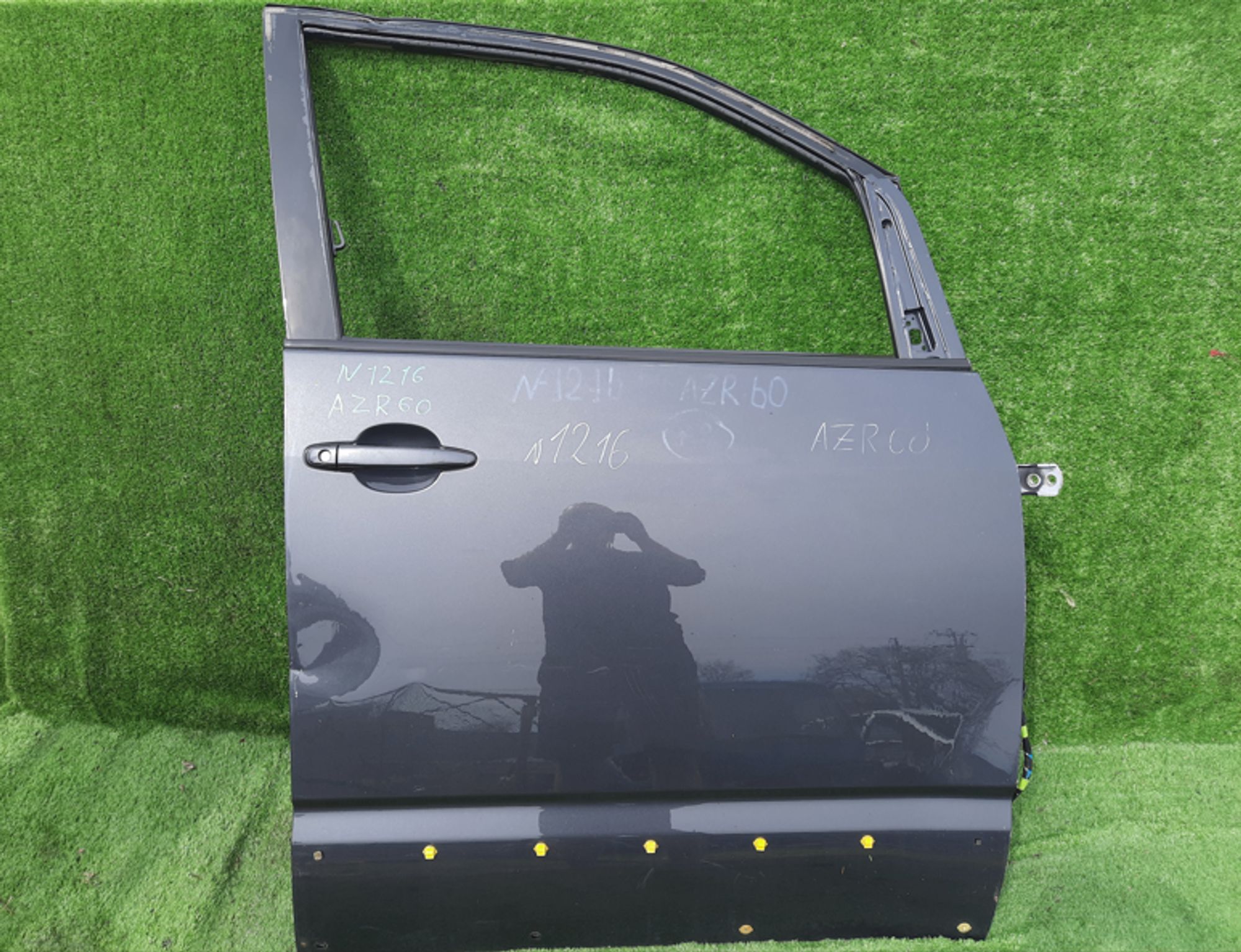 1216 дверь на TOYOTA VOXY AZR60, 10500 рублей, Невинномысск