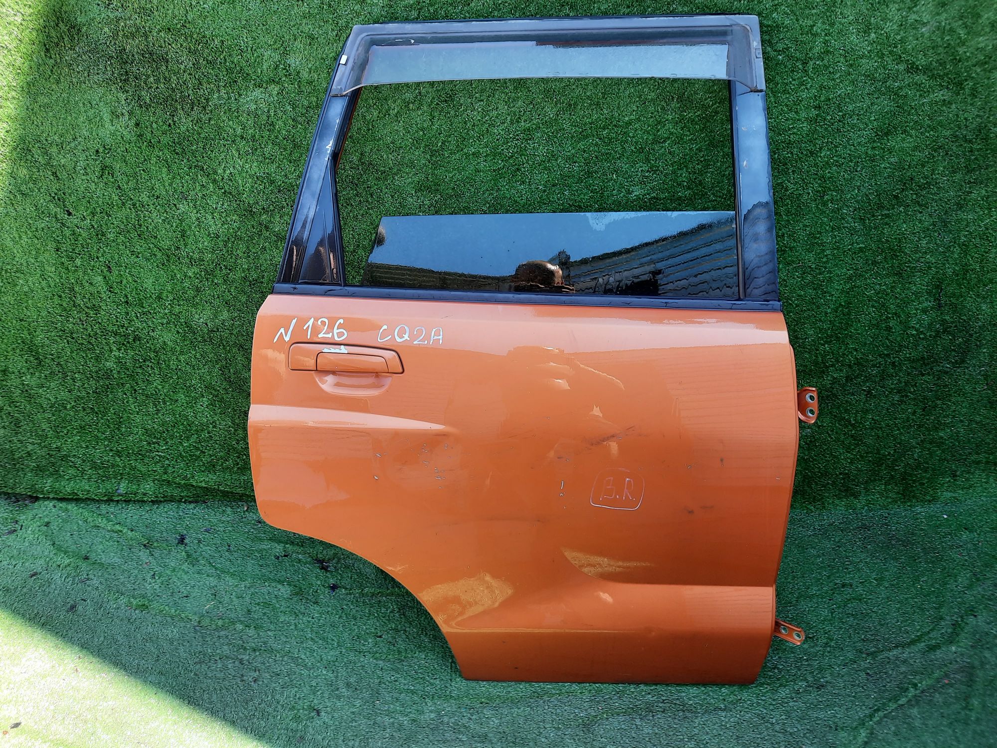 126 дверь на MITSUBISHI DINGO CQ2A, 8500 рублей, Невинномысск