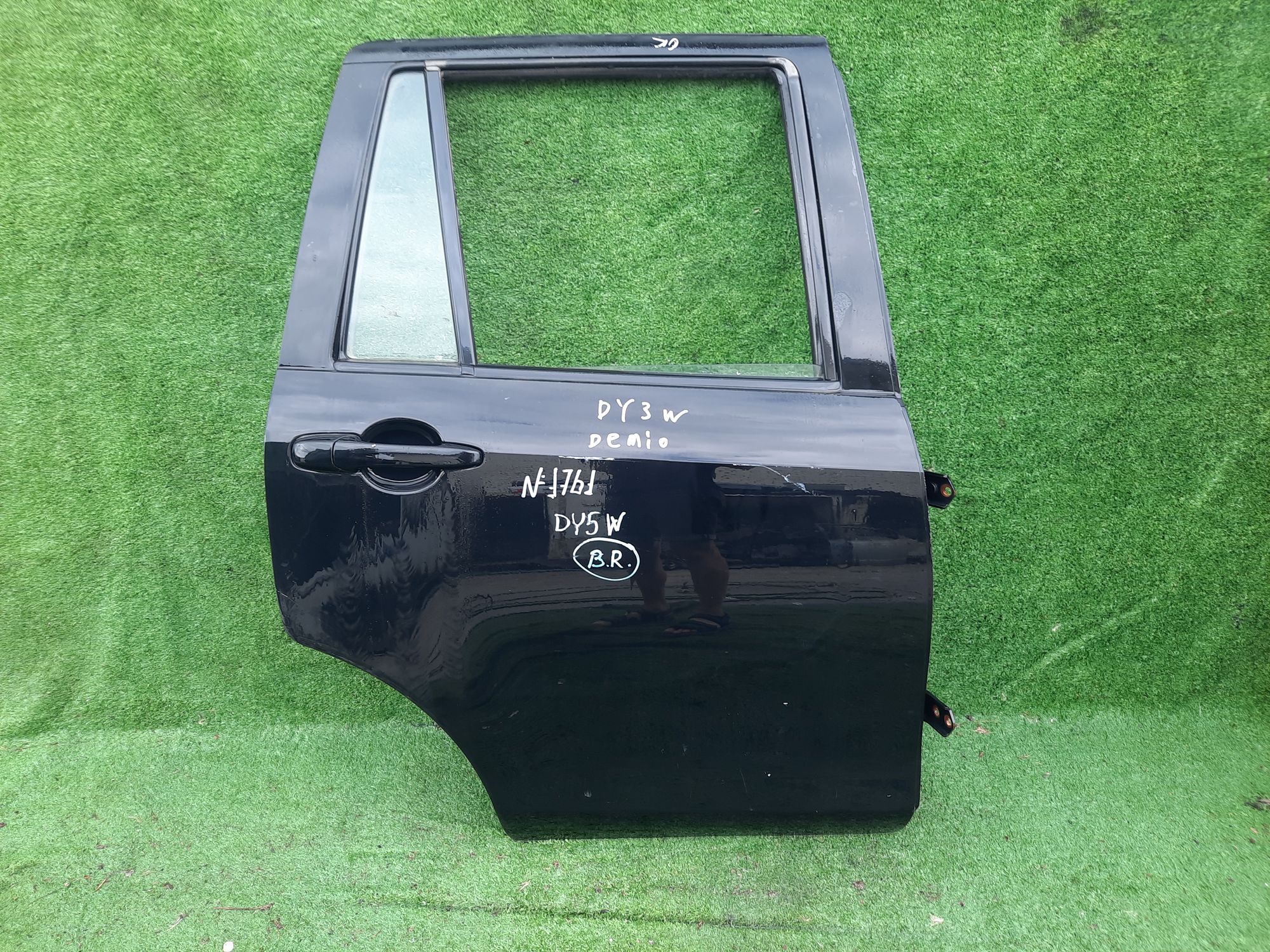 1761 дверь на MAZDA DEMIO DY5W, 9500 рублей, Невинномысск