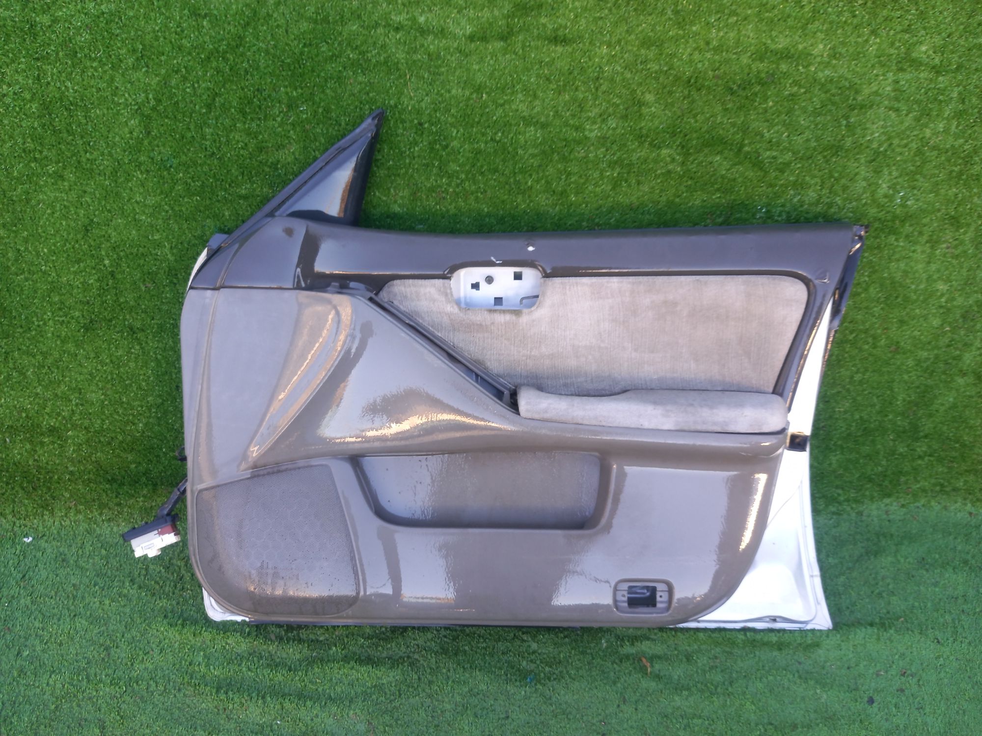 387 дверь F/R на NISSAN LAUREL HC33, 16500 рублей, Невинномысск