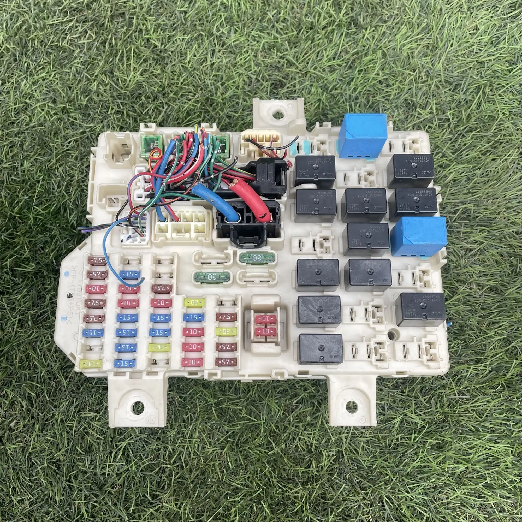https://ycs.partsauto.market/partsauto-images/thmbs/userImages/772e461030aea93f4dbb6447c0f924d3/part/ef330dea-c1d2-4d78-842f-cb6e0e77e28c_1779098591717.jpg