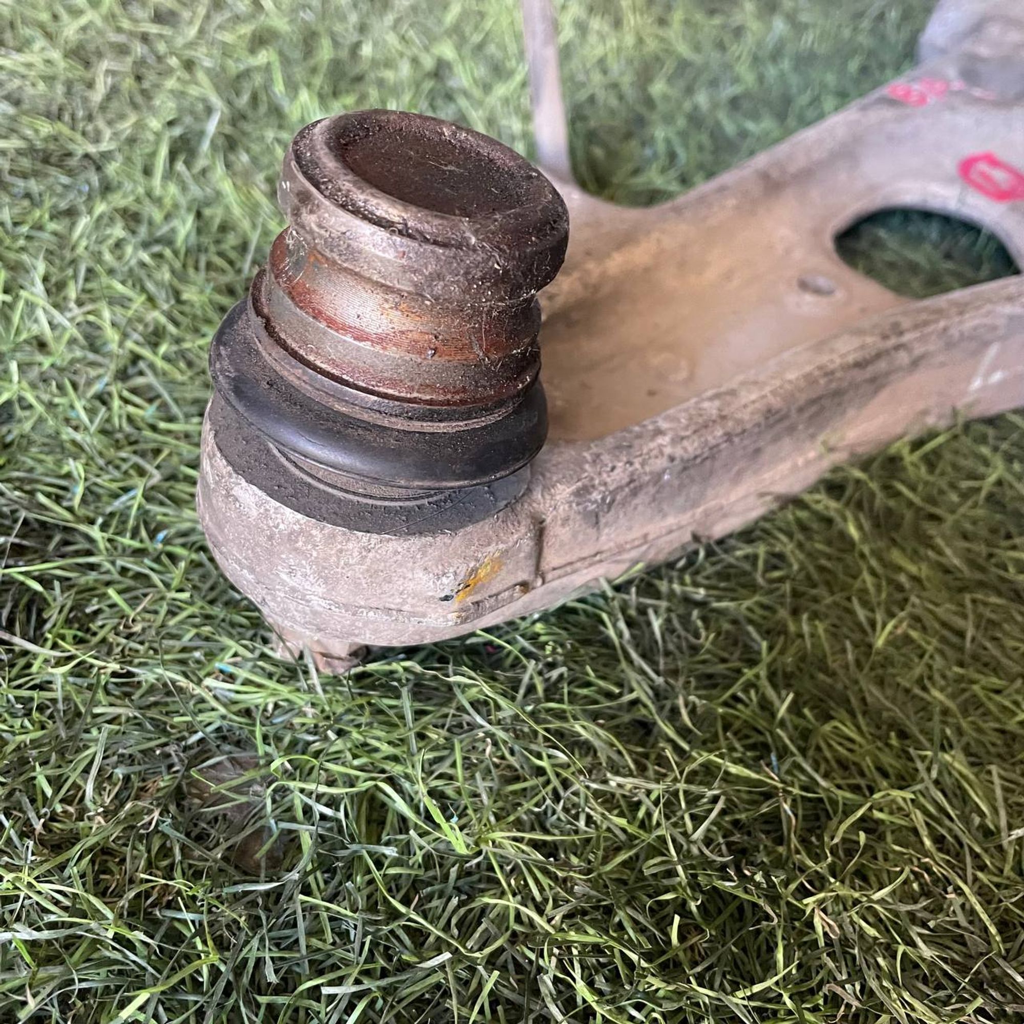 372 Рычаг передний левый нижний SUBARU LEGACY BP5, 4500 рублей, Невинномысск