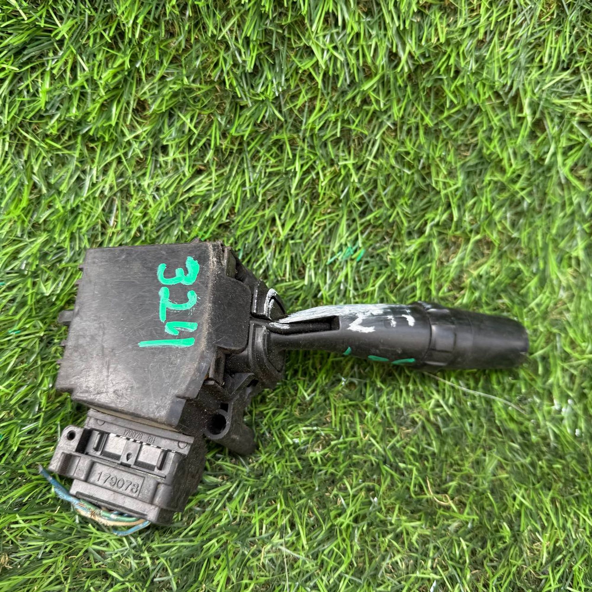 324 Подрулевой переключатель дворников Toyota Lite Ace Noah SR40, 1500 рублей, Невинномысск