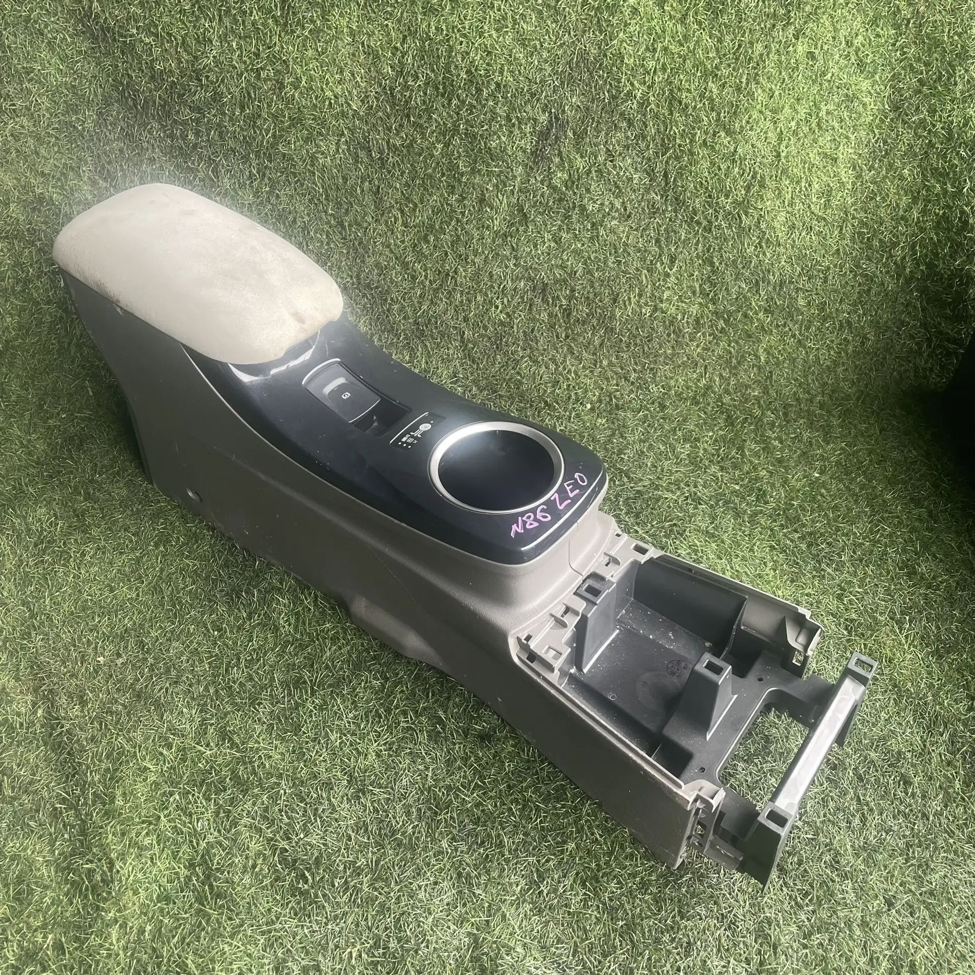 https://ycs.partsauto.market/partsauto-images/thmbs/userImages/772e461030aea93f4dbb6447c0f924d3/part/efa334af-ece0-4ab4-b982-15b1474139ab_1776673357558.jpg