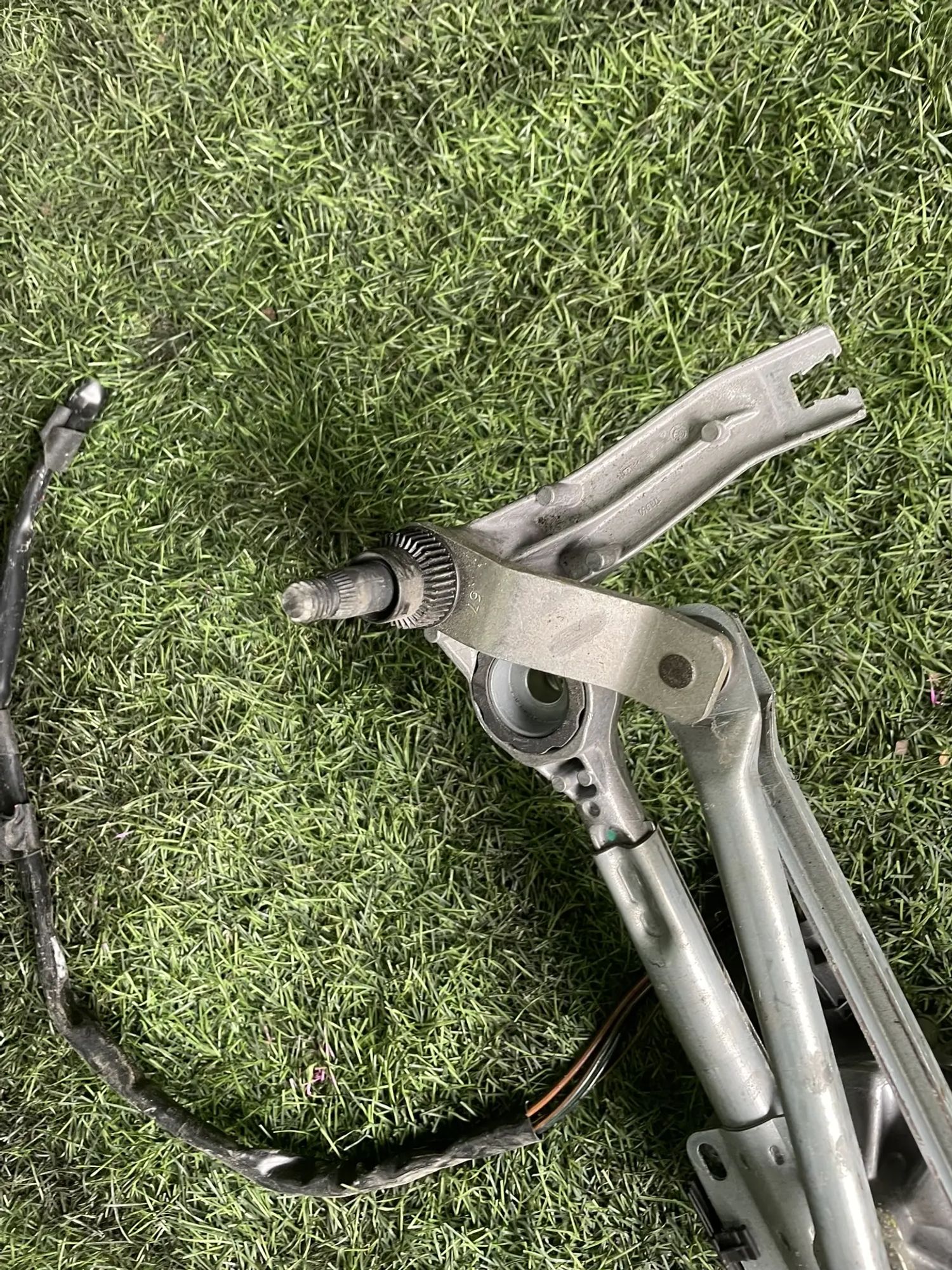 https://ycs.partsauto.market/partsauto-images/thmbs/userImages/772e461030aea93f4dbb6447c0f924d3/part/f01c0f3b-45c8-49f5-9a75-df7900262e3e_1775630195585.jpg