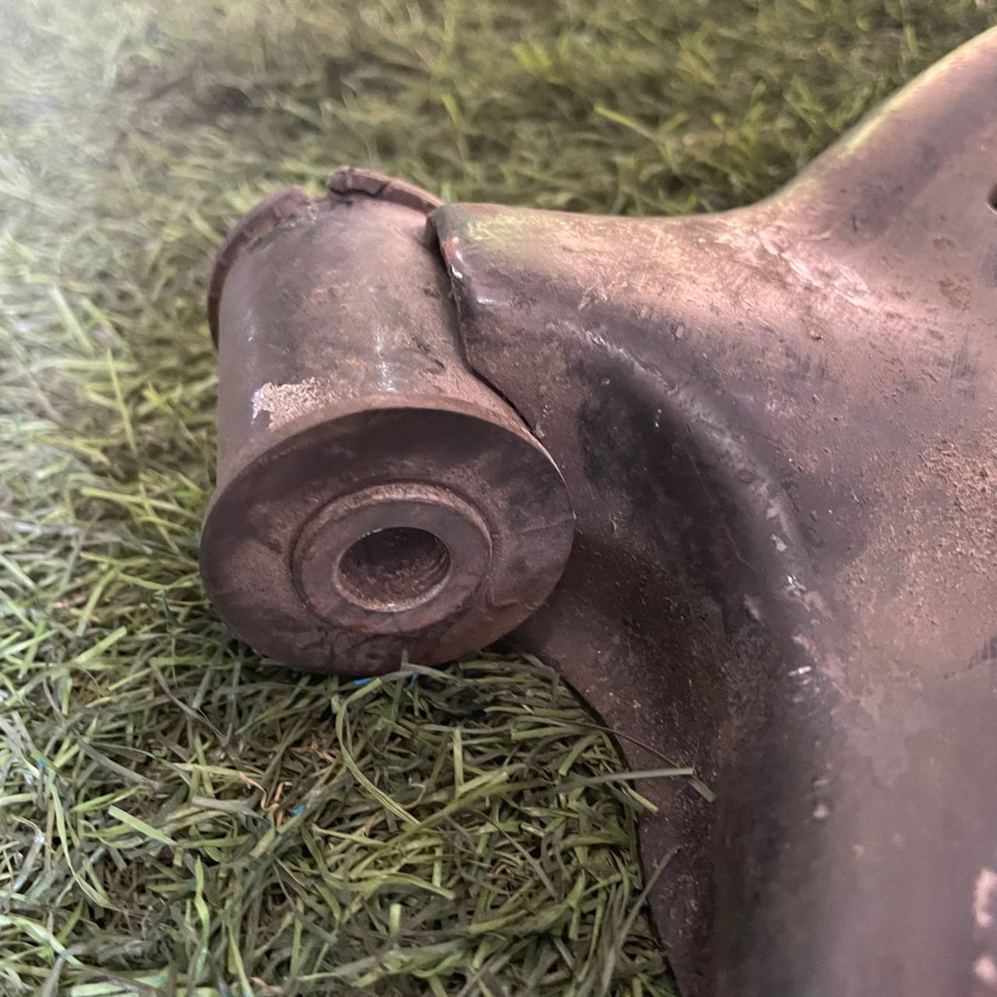 308 Рычаг передний правый нижний NISSAN NOTE E11, 3000 рублей, Невинномысск