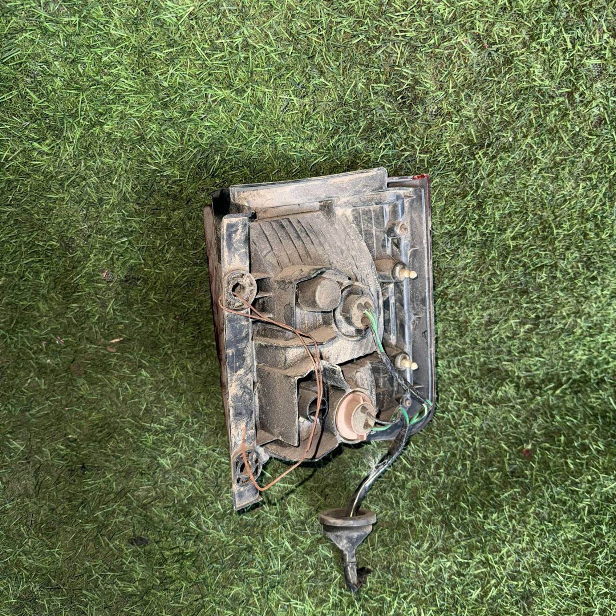 1083 Фонарь задний левsый NISSAN ELGRAND ATE50, 3500 рублей, Невинномысск