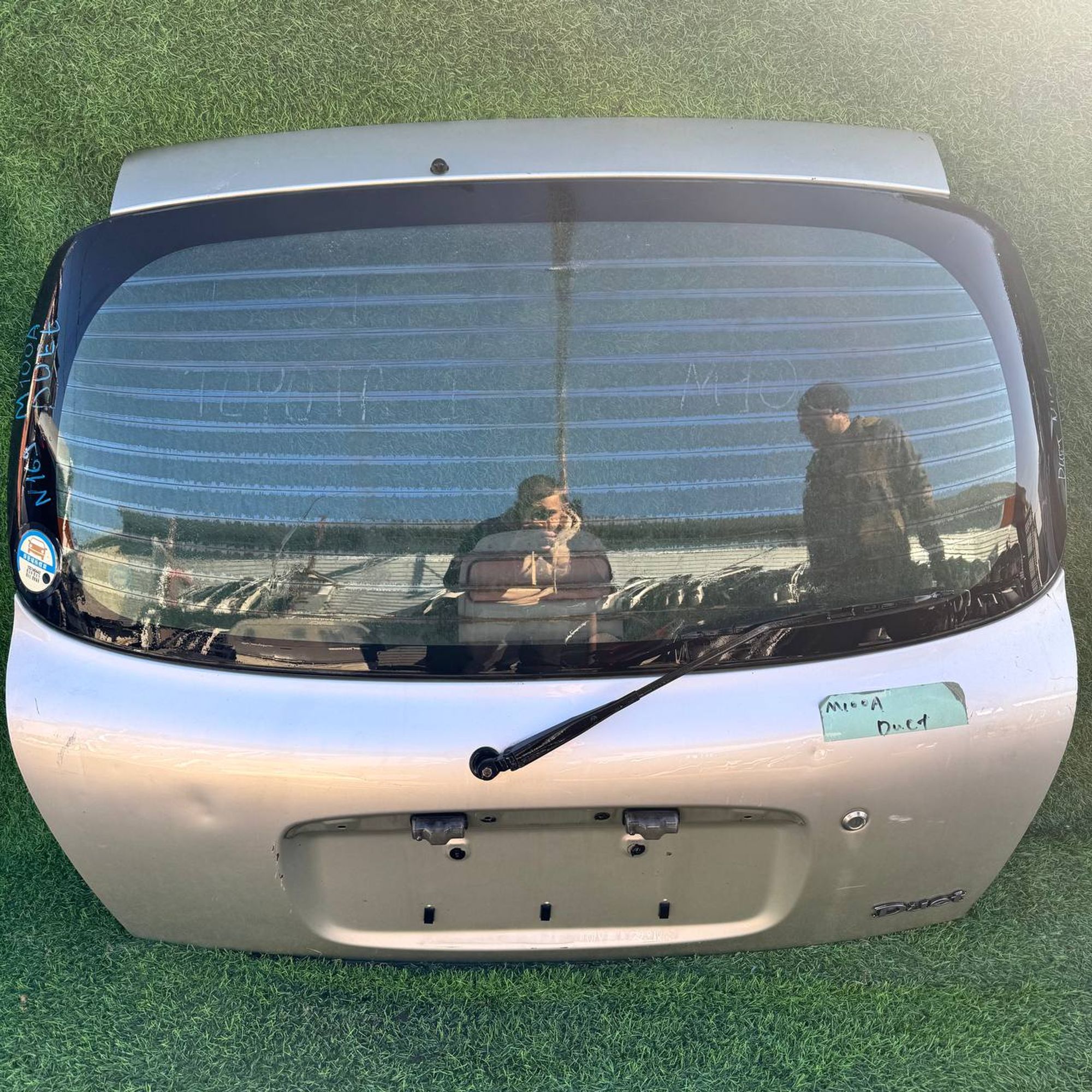 169 дверь багажника на TOYOTA DUET M100A, 9500 рублей, Невинномысск