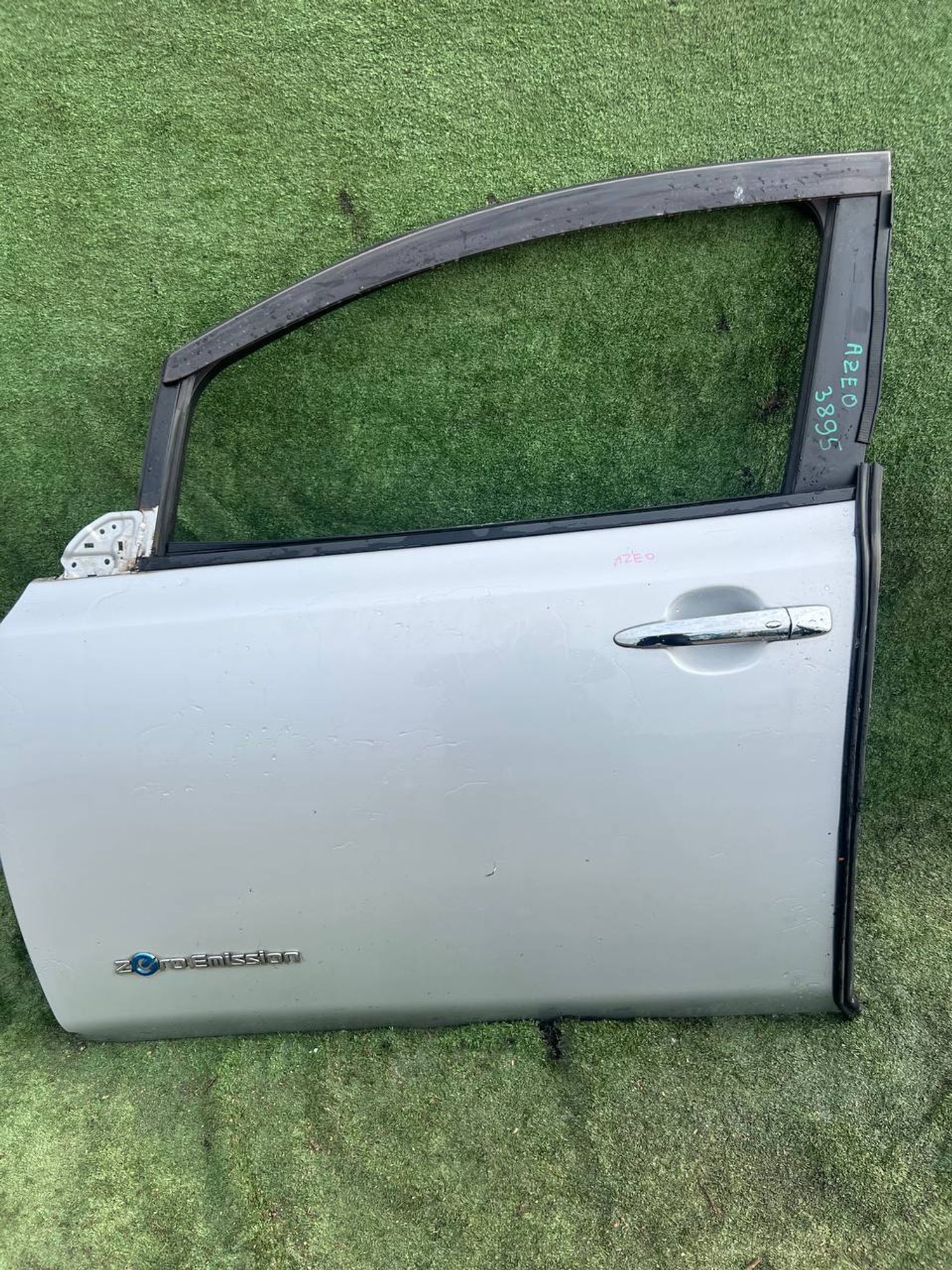https://ycs.partsauto.market/partsauto-images/thmbs/userImages/772e461030aea93f4dbb6447c0f924d3/part/f0a30687-9a6c-4eb5-8c45-dd8ae25d2494_1743066833649.jpg