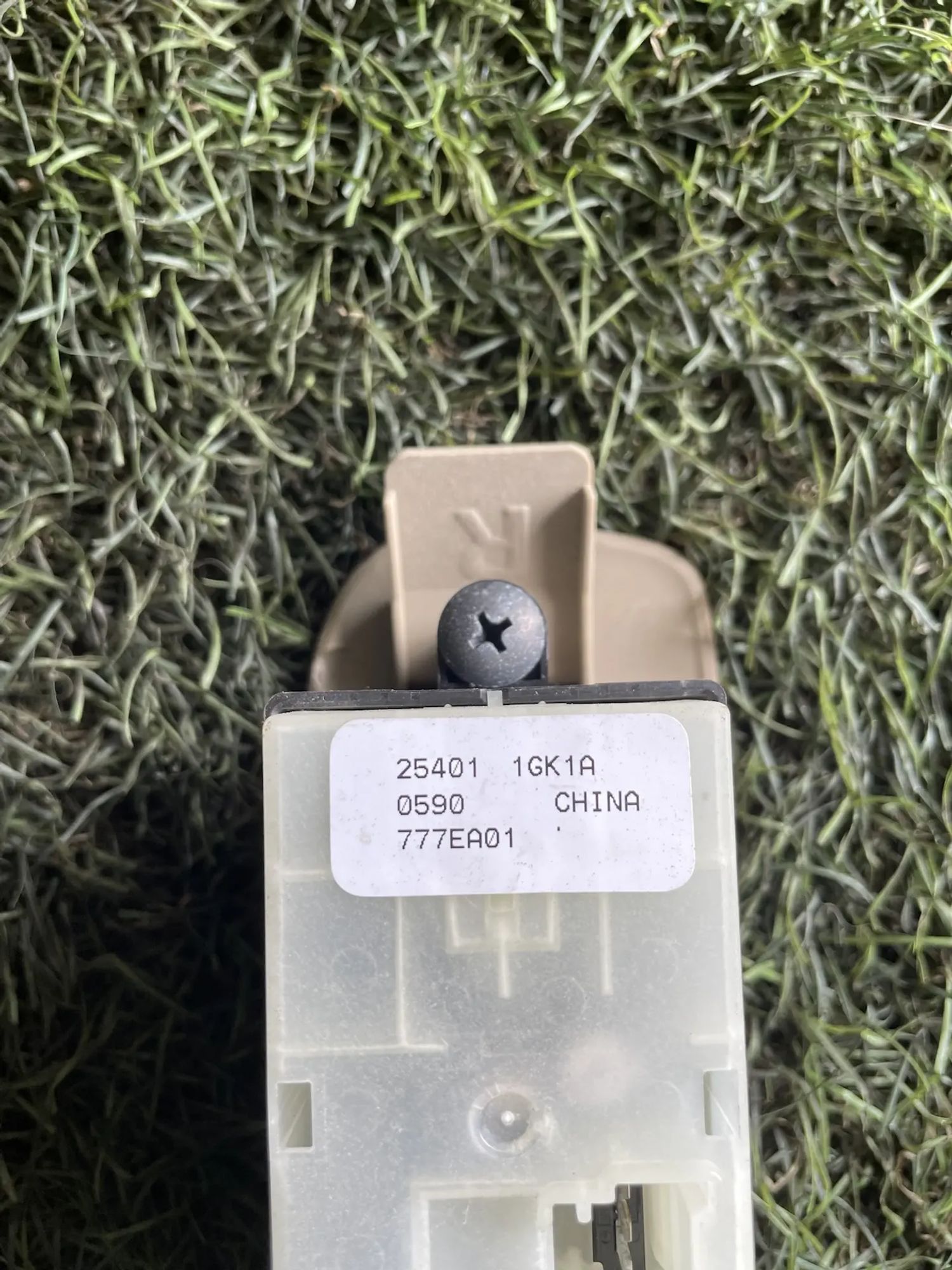 https://ycs.partsauto.market/partsauto-images/thmbs/userImages/772e461030aea93f4dbb6447c0f924d3/part/f0e29e77-2756-4845-b27e-a4cfcd36df4c_1778674074102.jpg