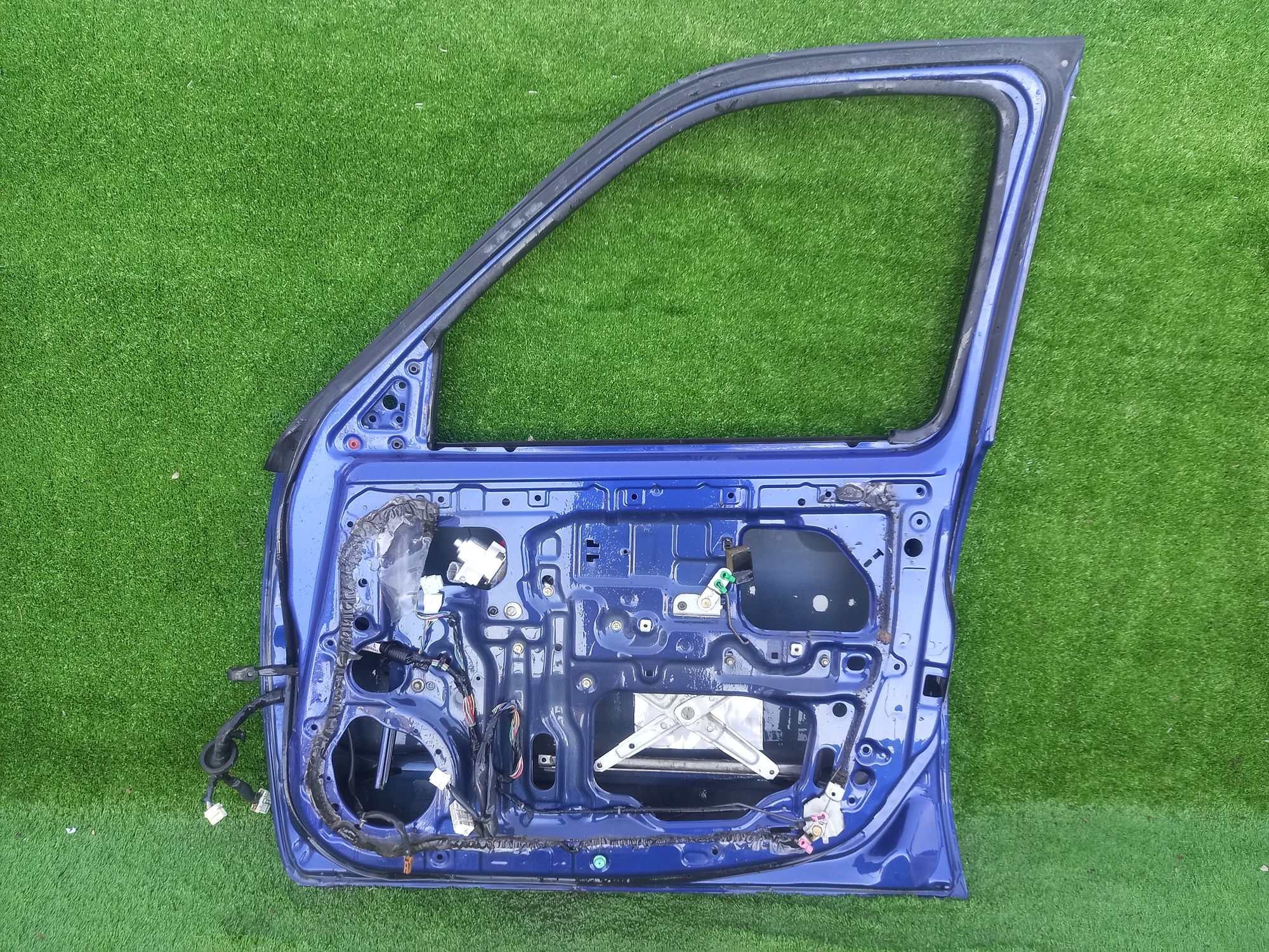 1334 дверь F/R на NISSAN CUBE Z10, 6500 рублей, Невинномысск