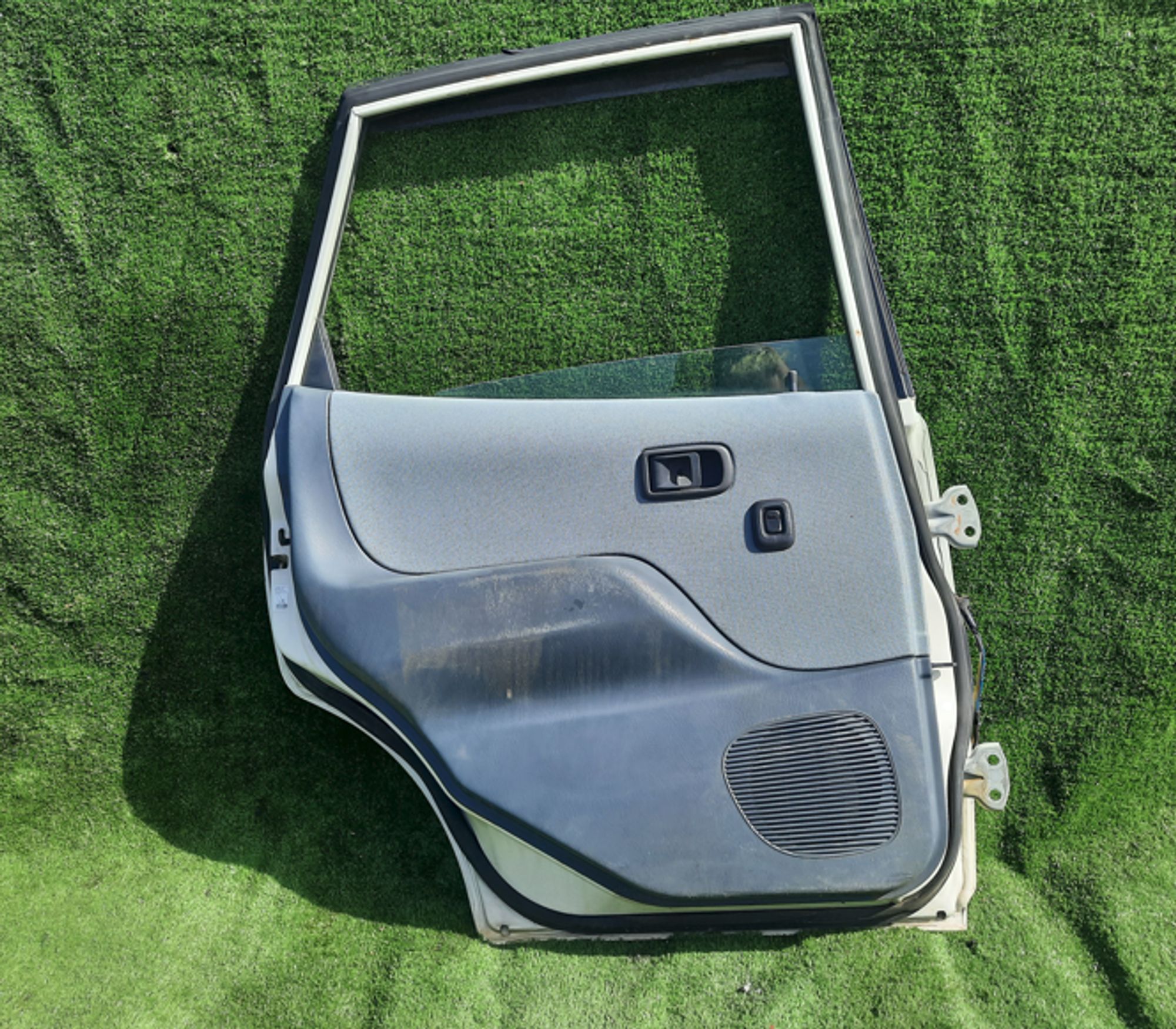 1565 дверь задняя левая на TOYOTA DUET M100A, 9000 рублей, Невинномысск