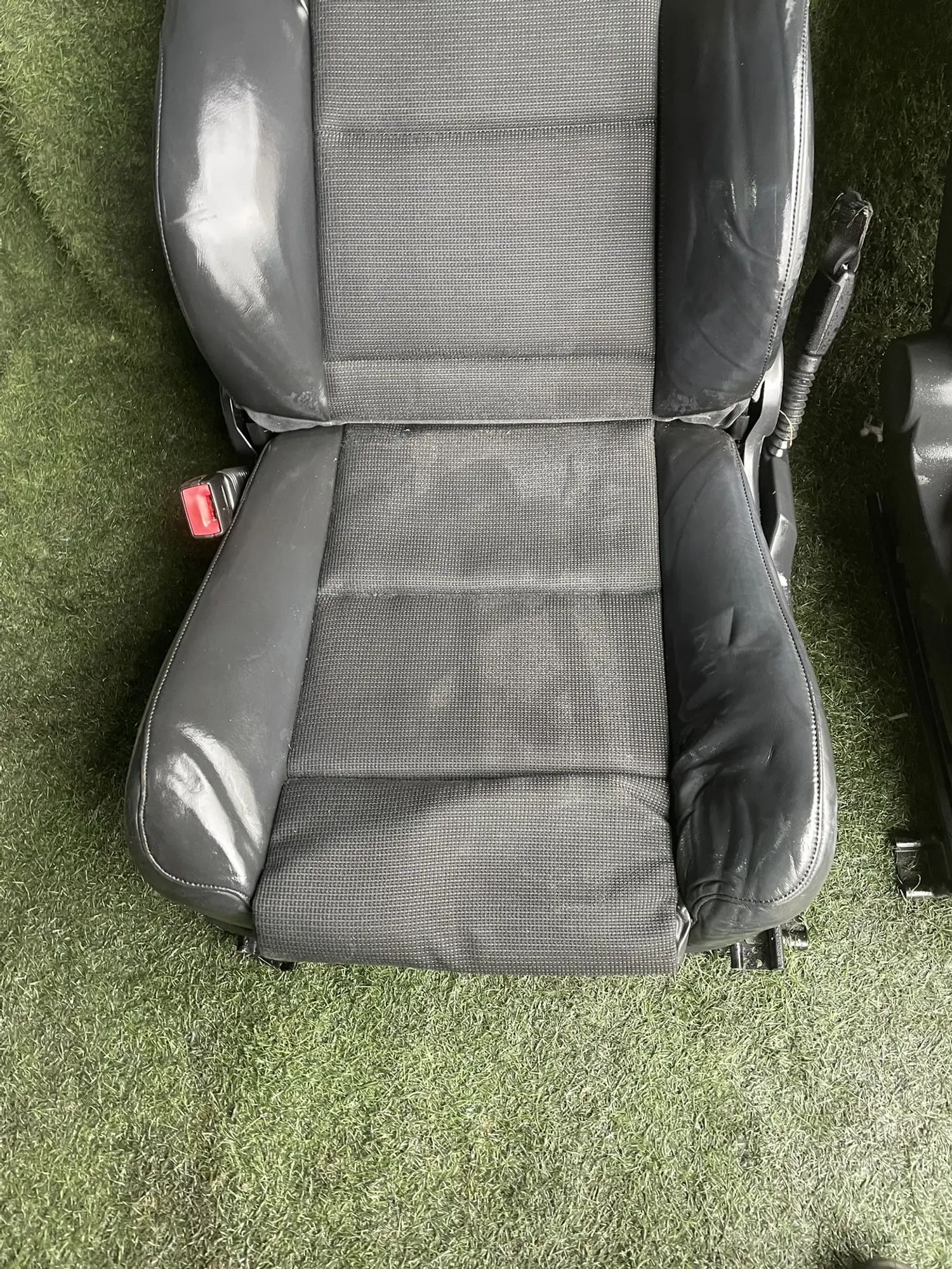 https://ycs.partsauto.market/partsauto-images/thmbs/userImages/772e461030aea93f4dbb6447c0f924d3/part/f1604c44-b884-4c74-b717-c551881e7b42_1777968248197.jpg