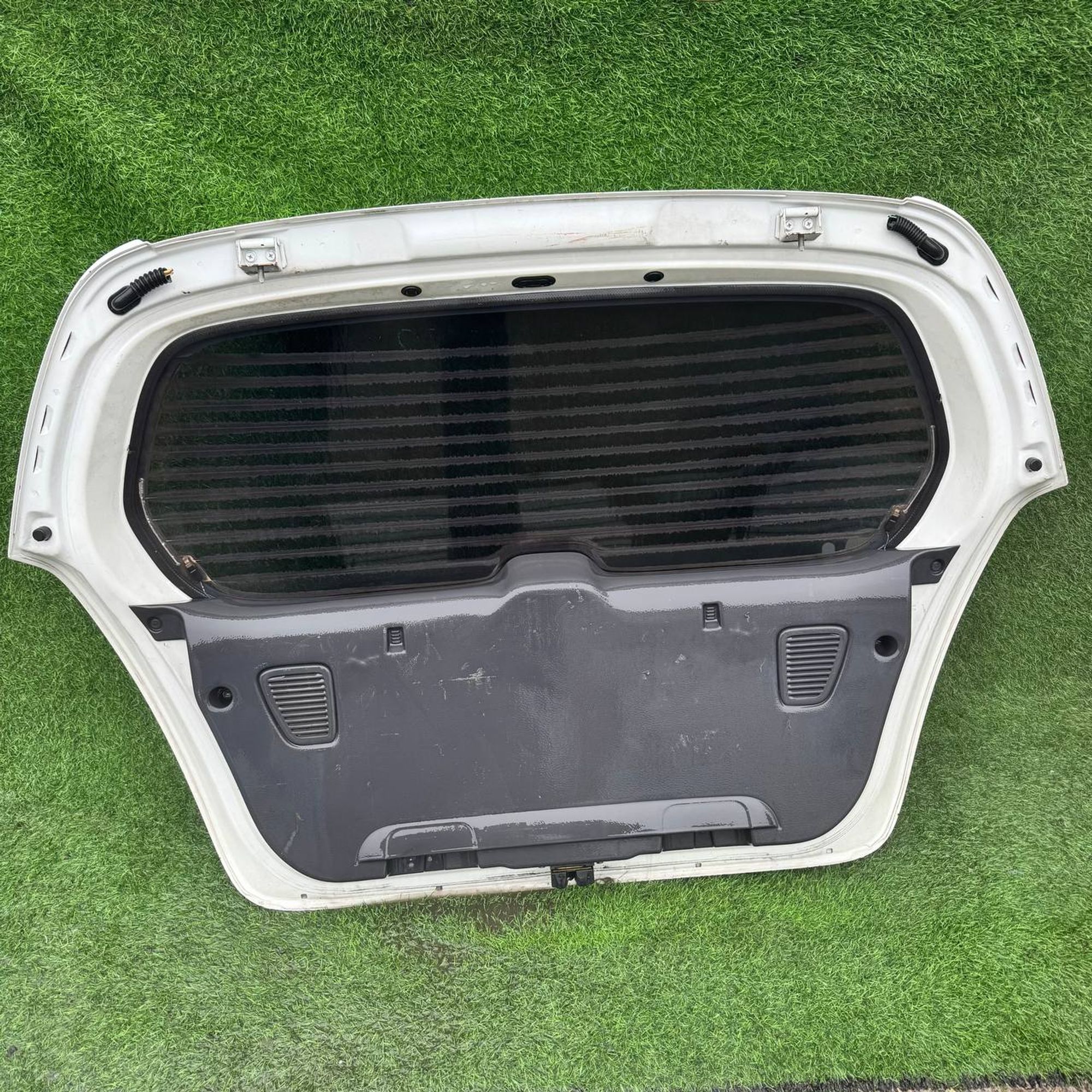 207 дверь багажника на SUZUKI AERIO RB21, 7500 рублей, Невинномысск