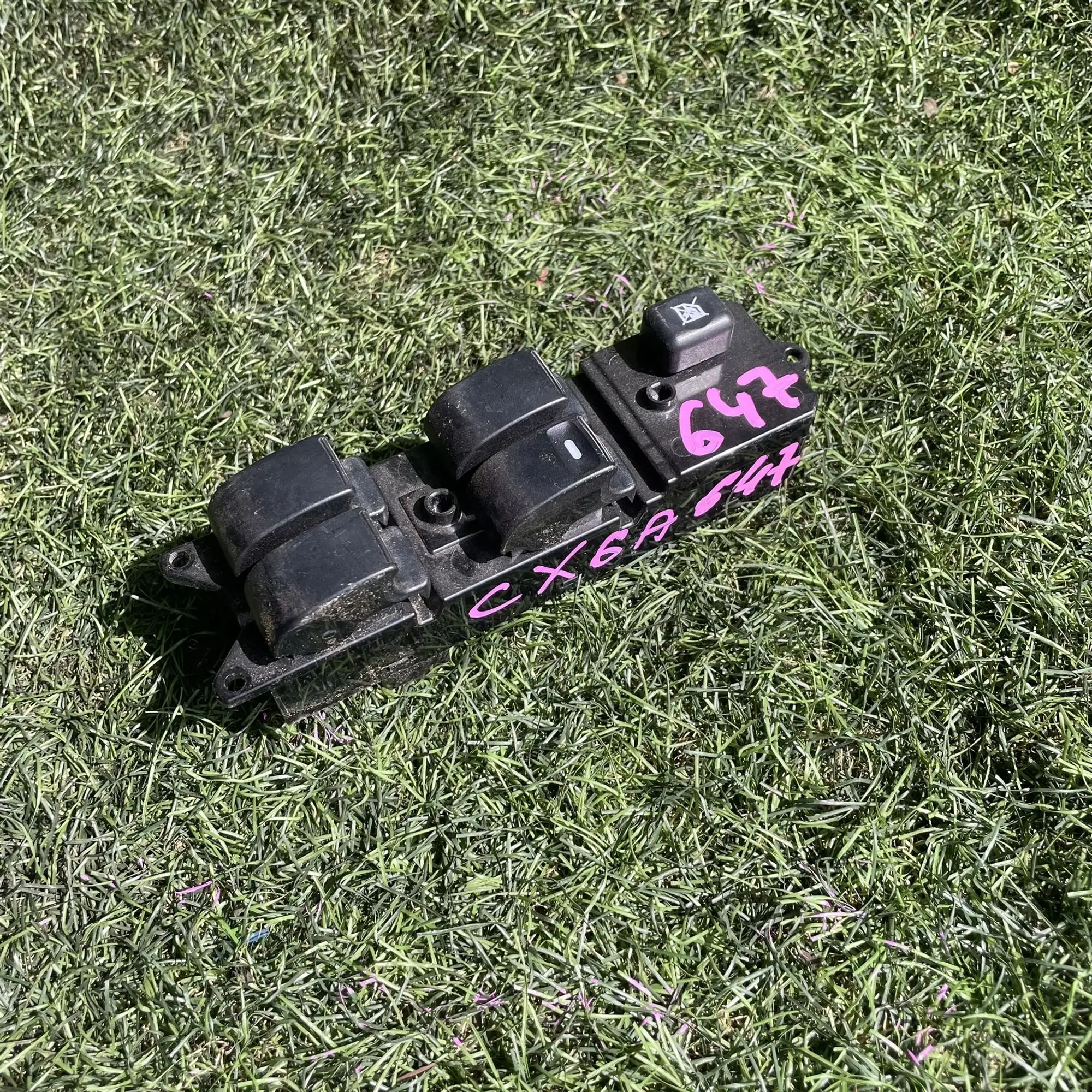 https://ycs.partsauto.market/partsauto-images/thmbs/userImages/772e461030aea93f4dbb6447c0f924d3/part/f1bf492c-6130-4d0a-803e-c55311999eeb_1776686881488.jpg
