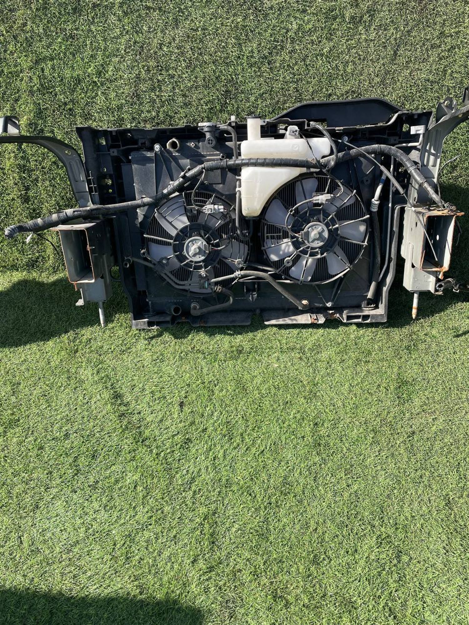 213 Усилитель бампера передний Mazda MPV LY3P 2.3 2WD, 4500 рублей, Невинномысск