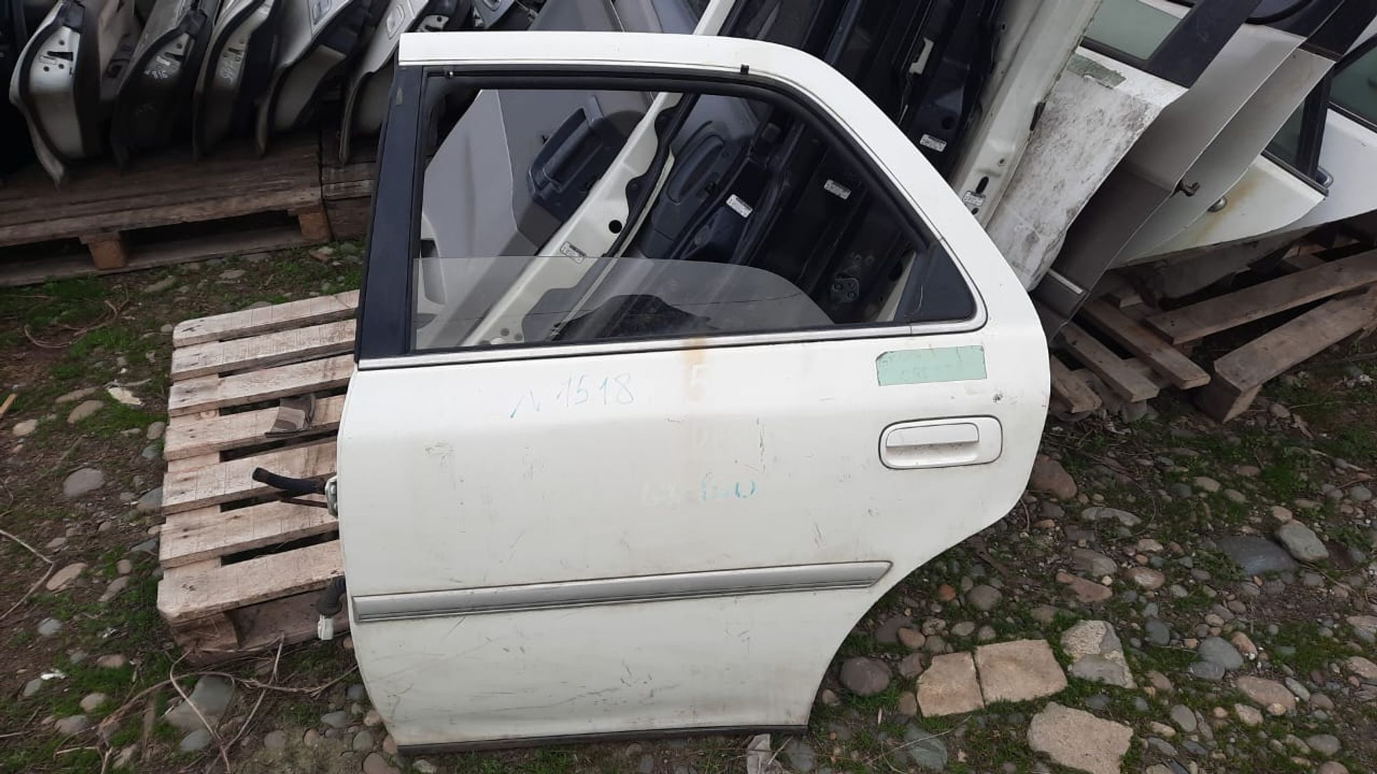 1518 дверь на TOYOTA CRESTA GX100, 5500 рублей, Невинномысск