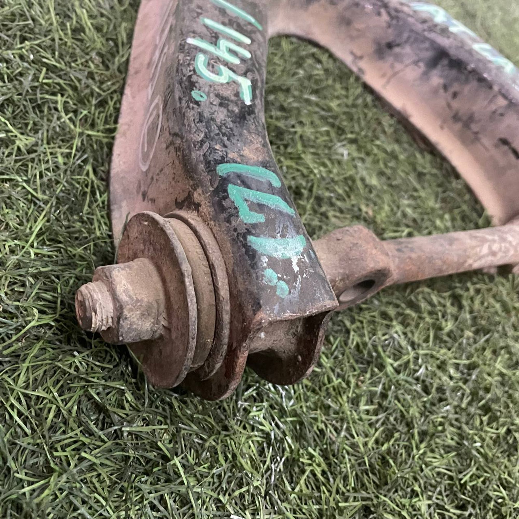 145 Рычаг передний левый верхний NISSAN ATLAS, 5000 рублей, Невинномысск