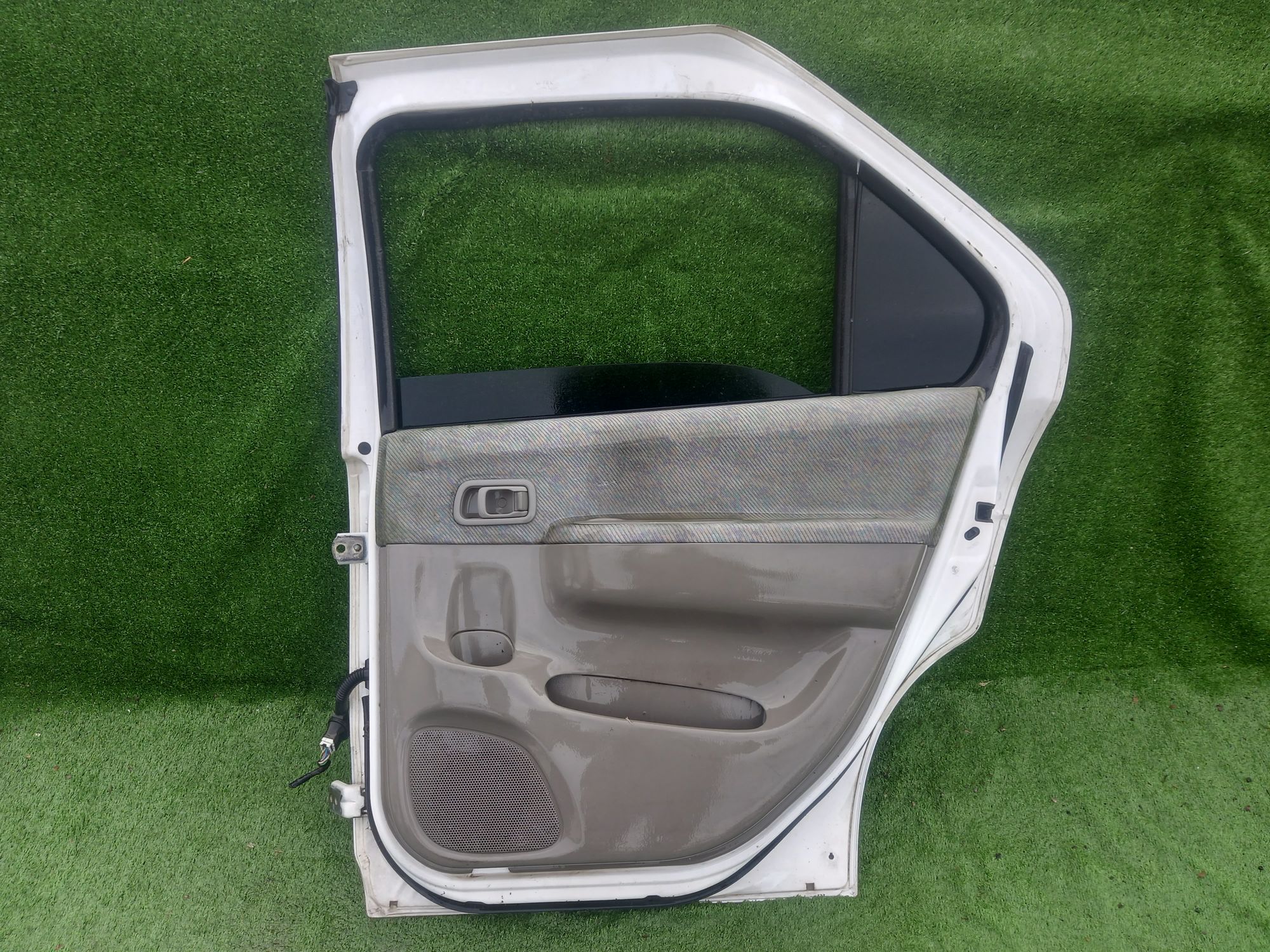 309 дверь на NISSAN RNESSA N30, 8500 рублей, Невинномысск