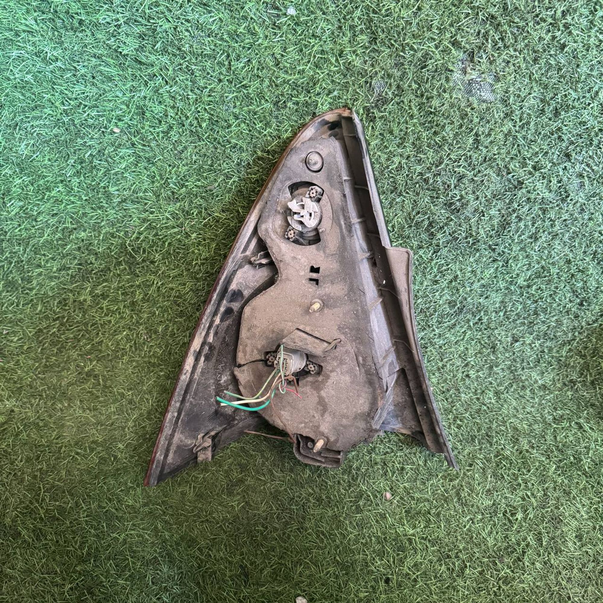 1209 Фонарь задний левый DAIHATSU YRV M201G, 6000 рублей, Невинномысск