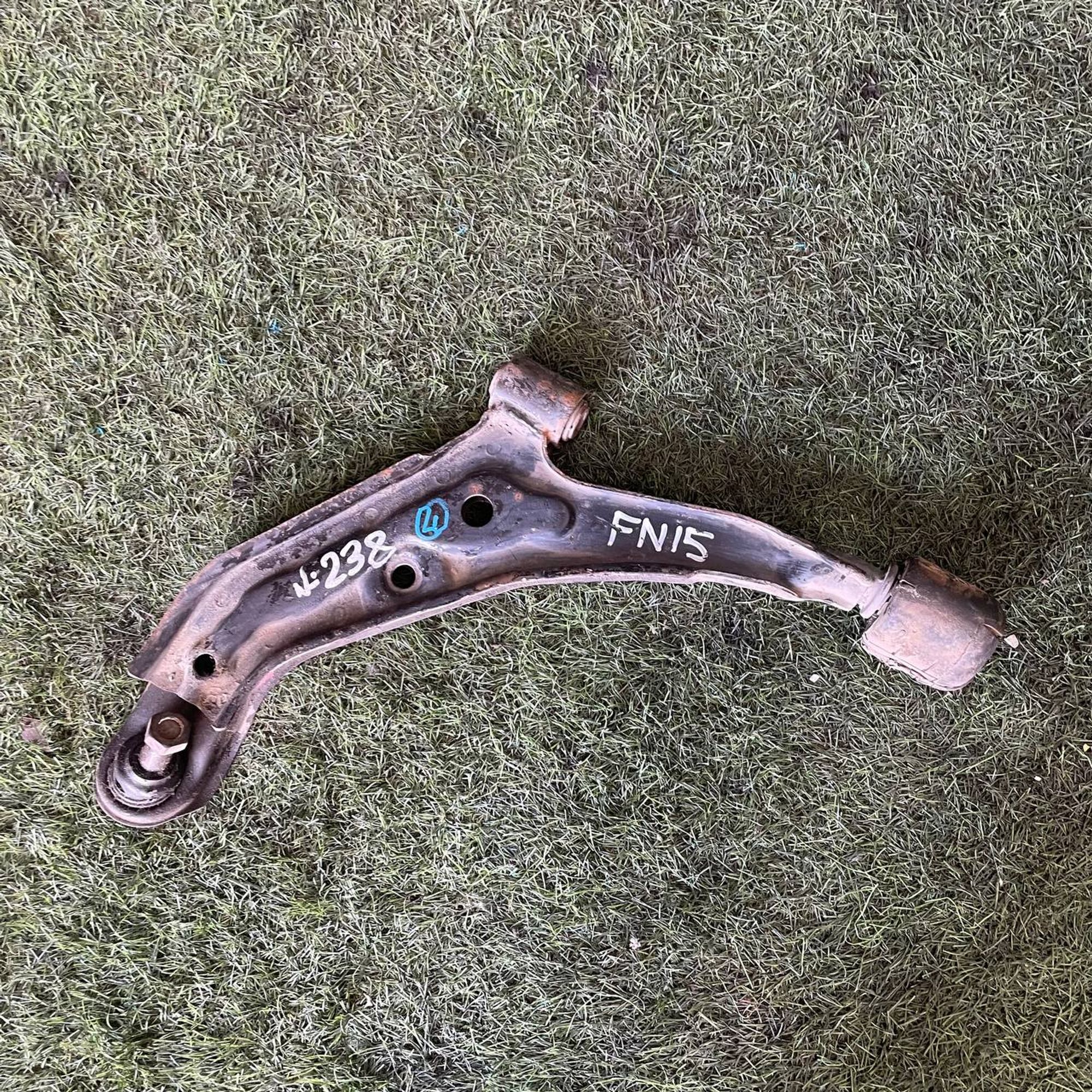 238 Рычаг передний левый нижний NISSAN PULSAR FN15, 2500 рублей, Невинномысск