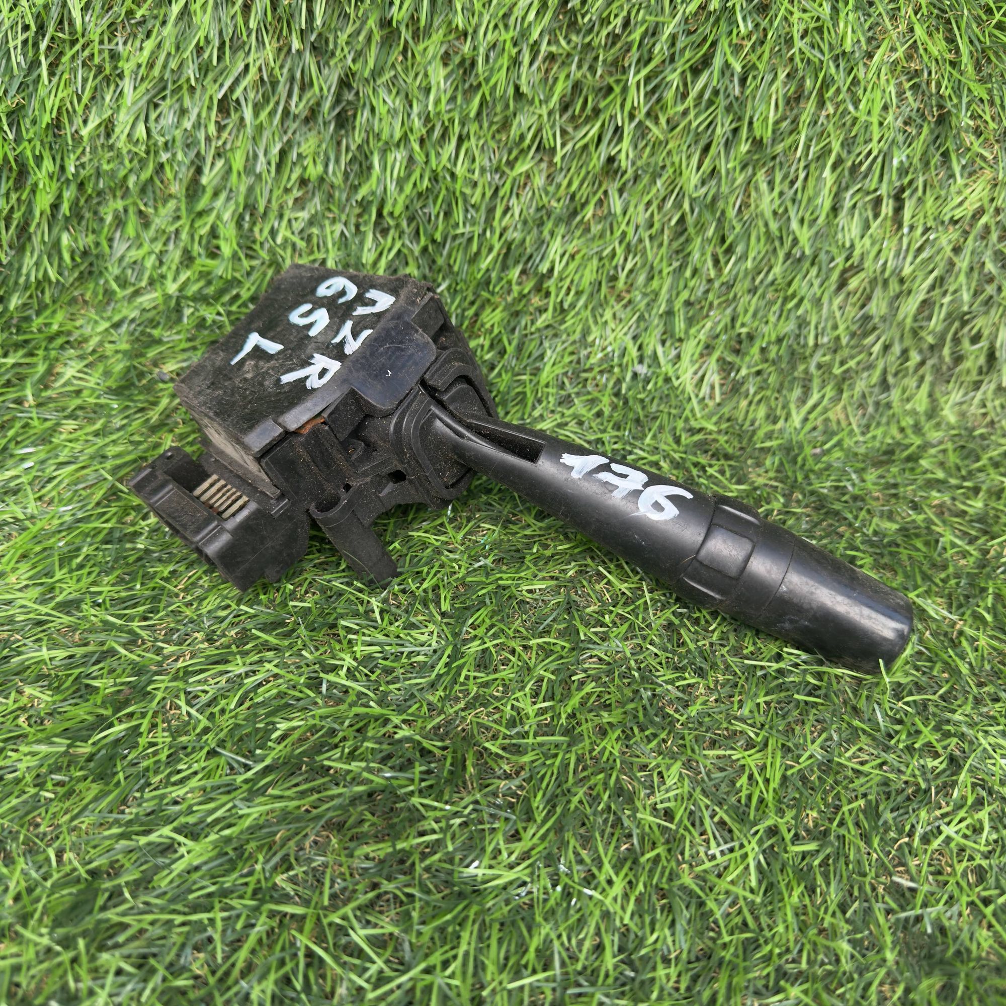 176 Подрулевой переключатель дворников Toyota AZR60, 2500 рублей, Невинномысск