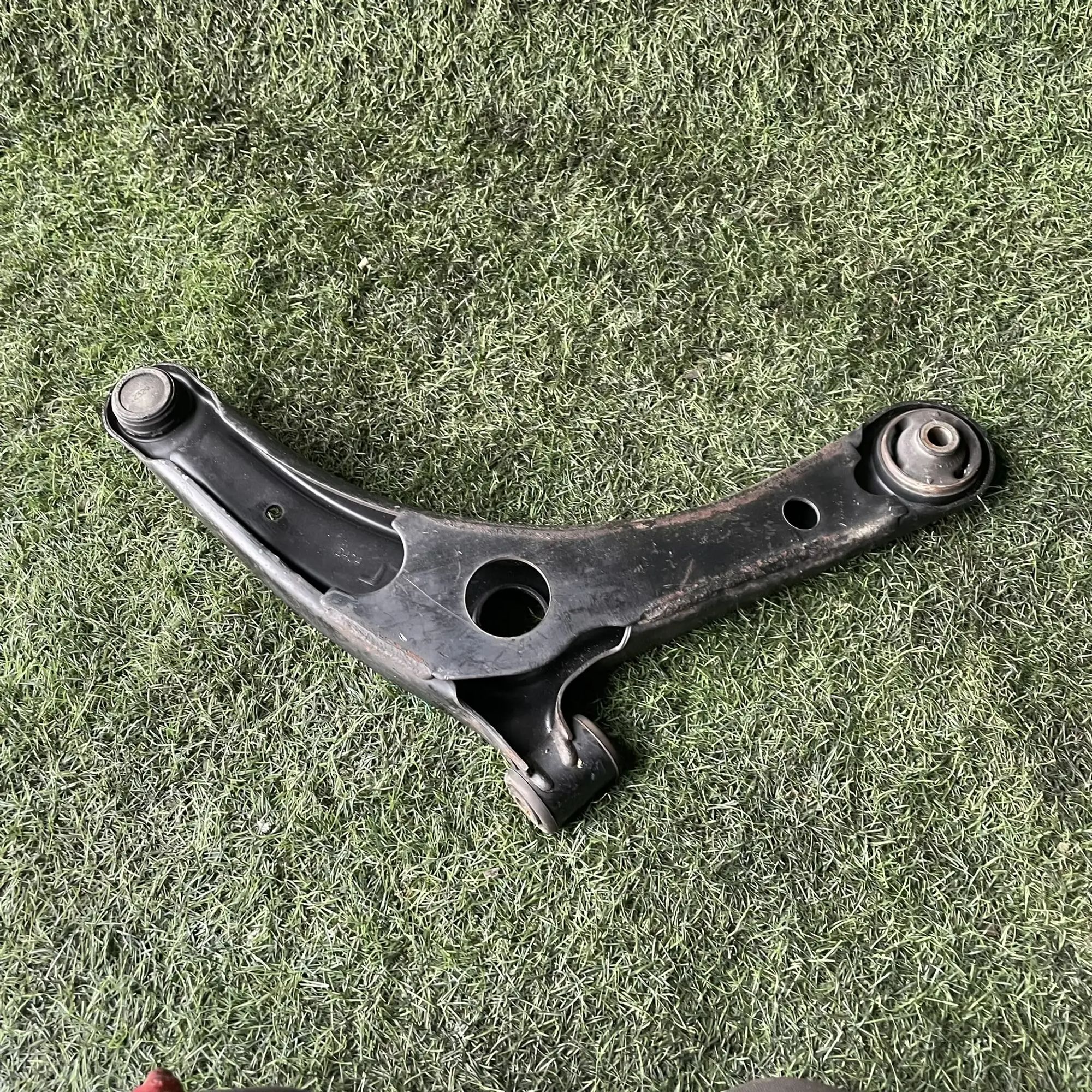 https://ycs.partsauto.market/partsauto-images/thmbs/userImages/772e461030aea93f4dbb6447c0f924d3/part/f4339dcc-7967-4384-9969-13df1d4127b5_1776932661703.jpg