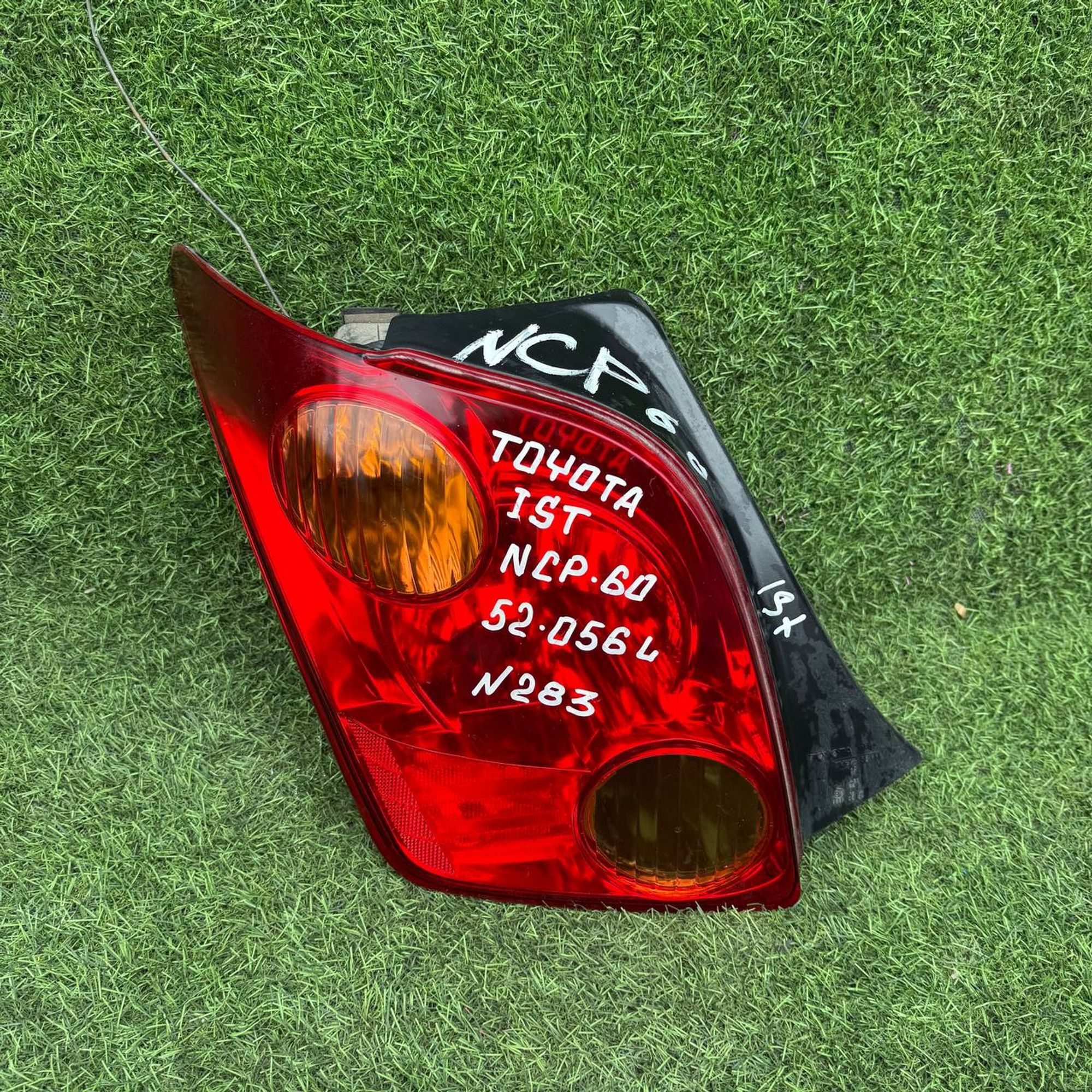 283 Фонарь задний левый TOYOTA IST NCP60, 5500 рублей, Невинномысск