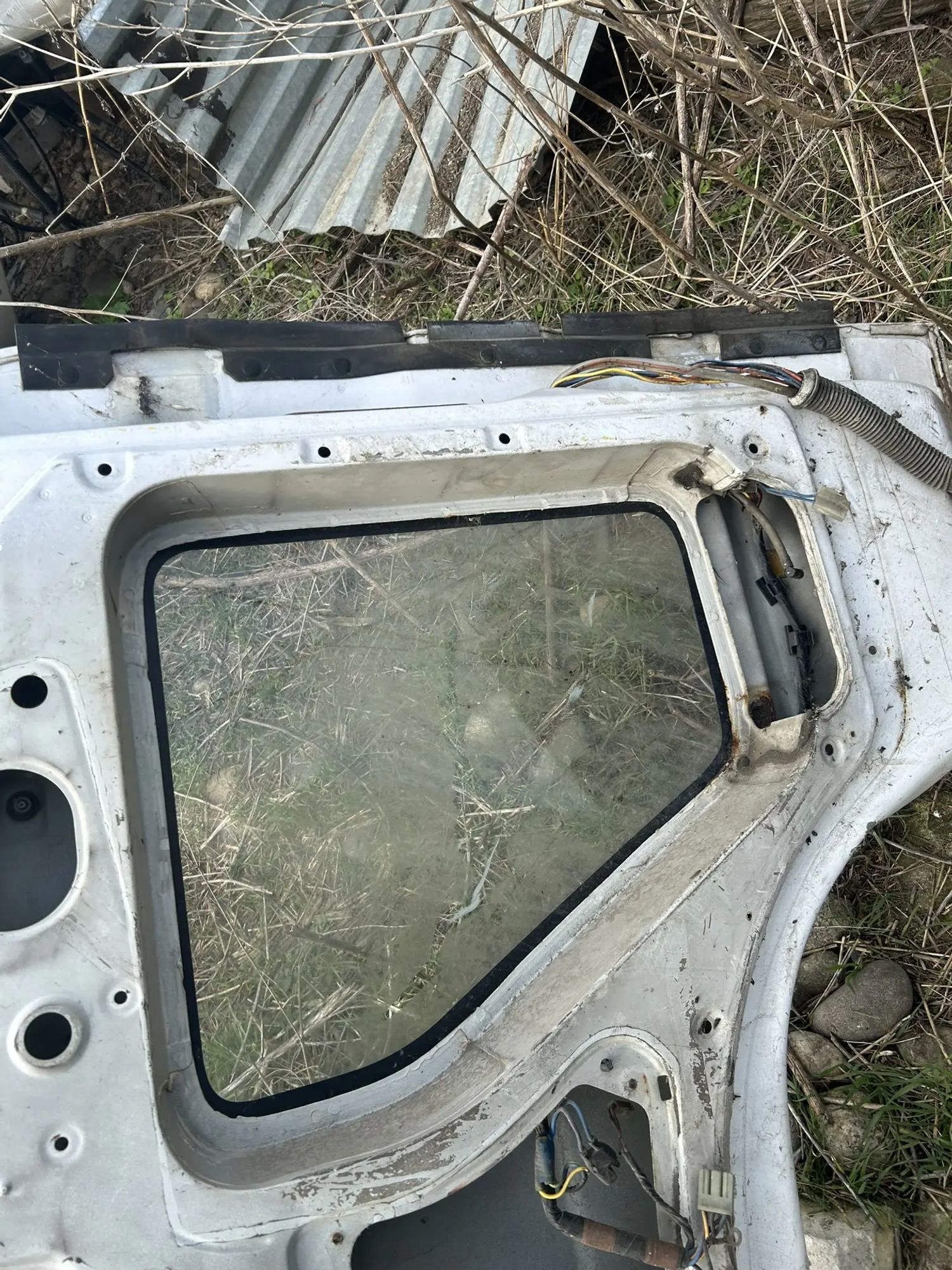 913 Дверь передняя левая ISUZU ELF NPS59, 9999 рублей, Невинномысск