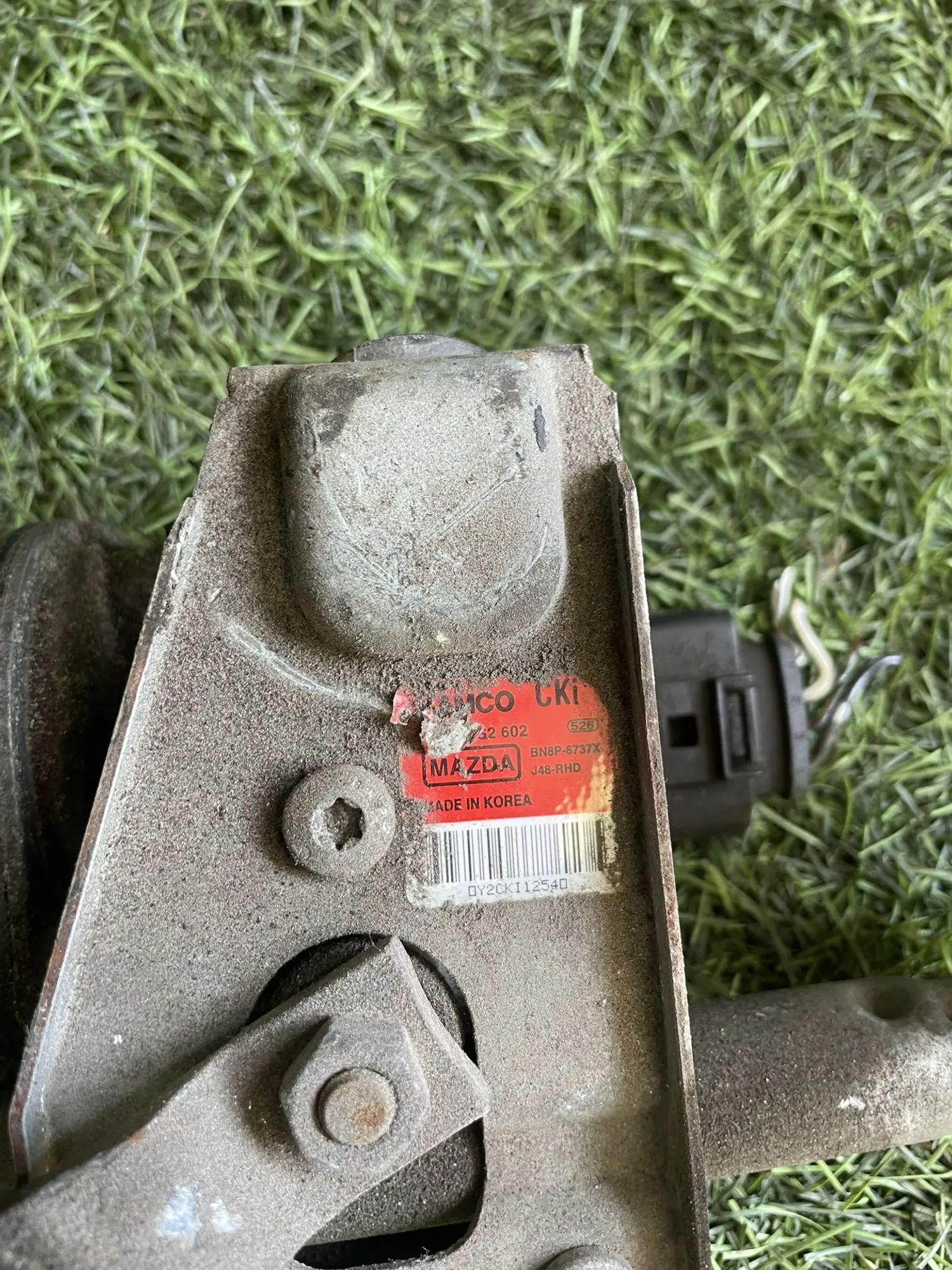 https://ycs.partsauto.market/partsauto-images/thmbs/userImages/772e461030aea93f4dbb6447c0f924d3/part/f4865f8e-116f-49a7-8eca-6a2edb829b5e_1775654048866.jpg