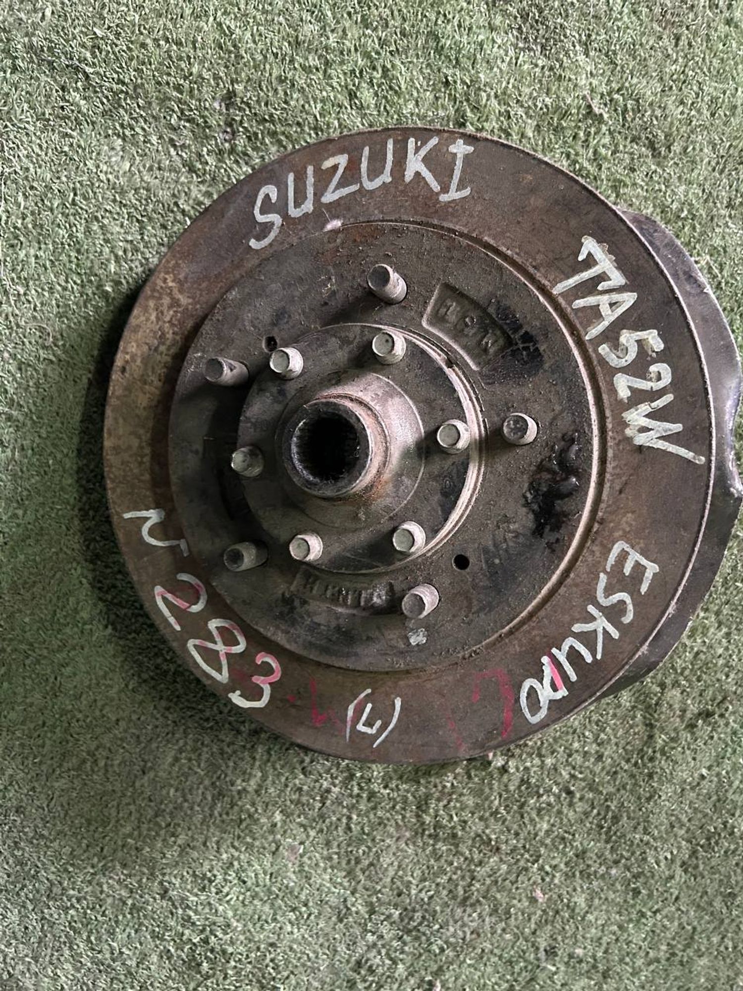 283 Ступица передняя левая SUZUKI ESCUDO TA52W, 10000 рублей, Невинномысск