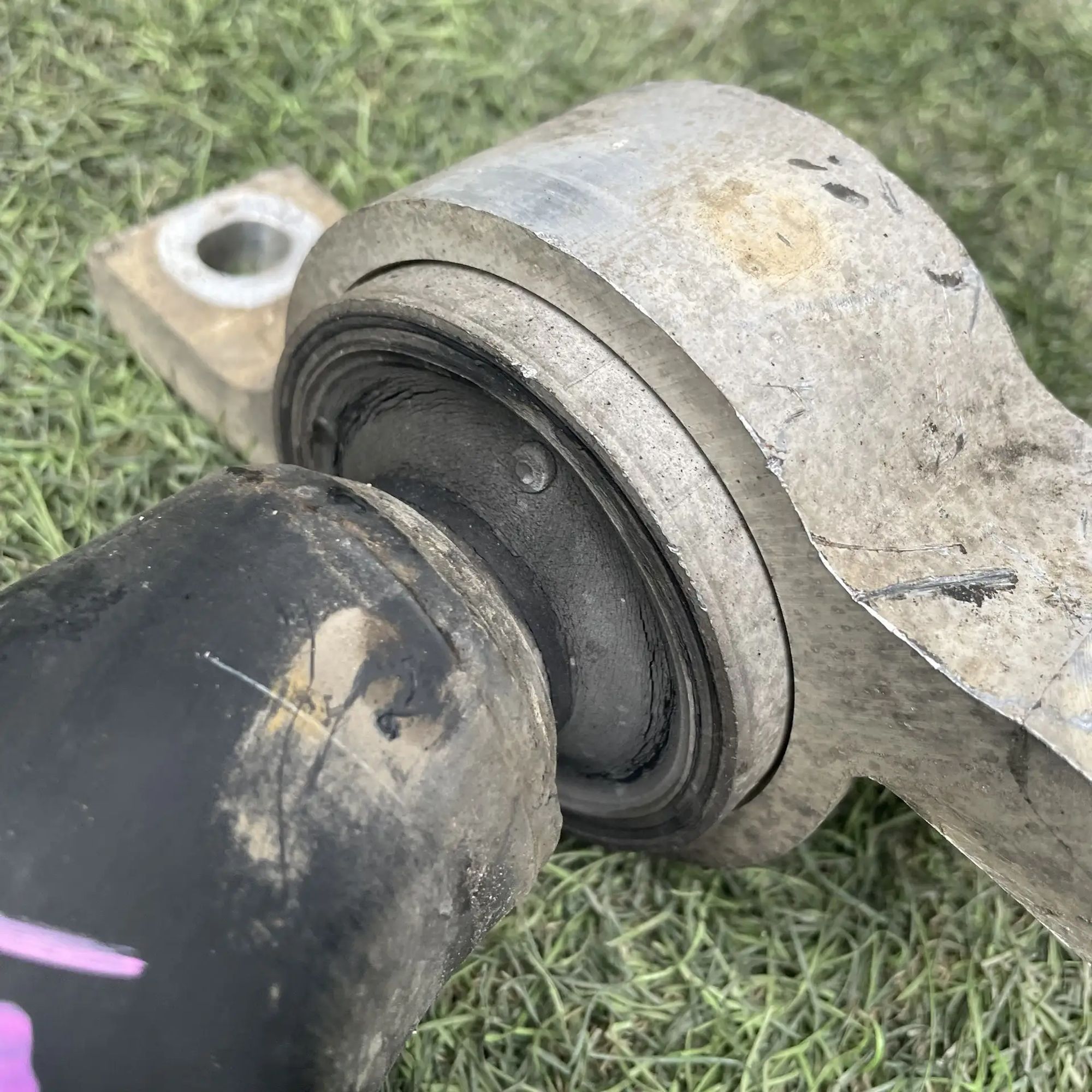 https://ycs.partsauto.market/partsauto-images/thmbs/userImages/772e461030aea93f4dbb6447c0f924d3/part/f50ff35b-4e87-48d3-b37d-fb01a5abdba1_1779197917641.jpg