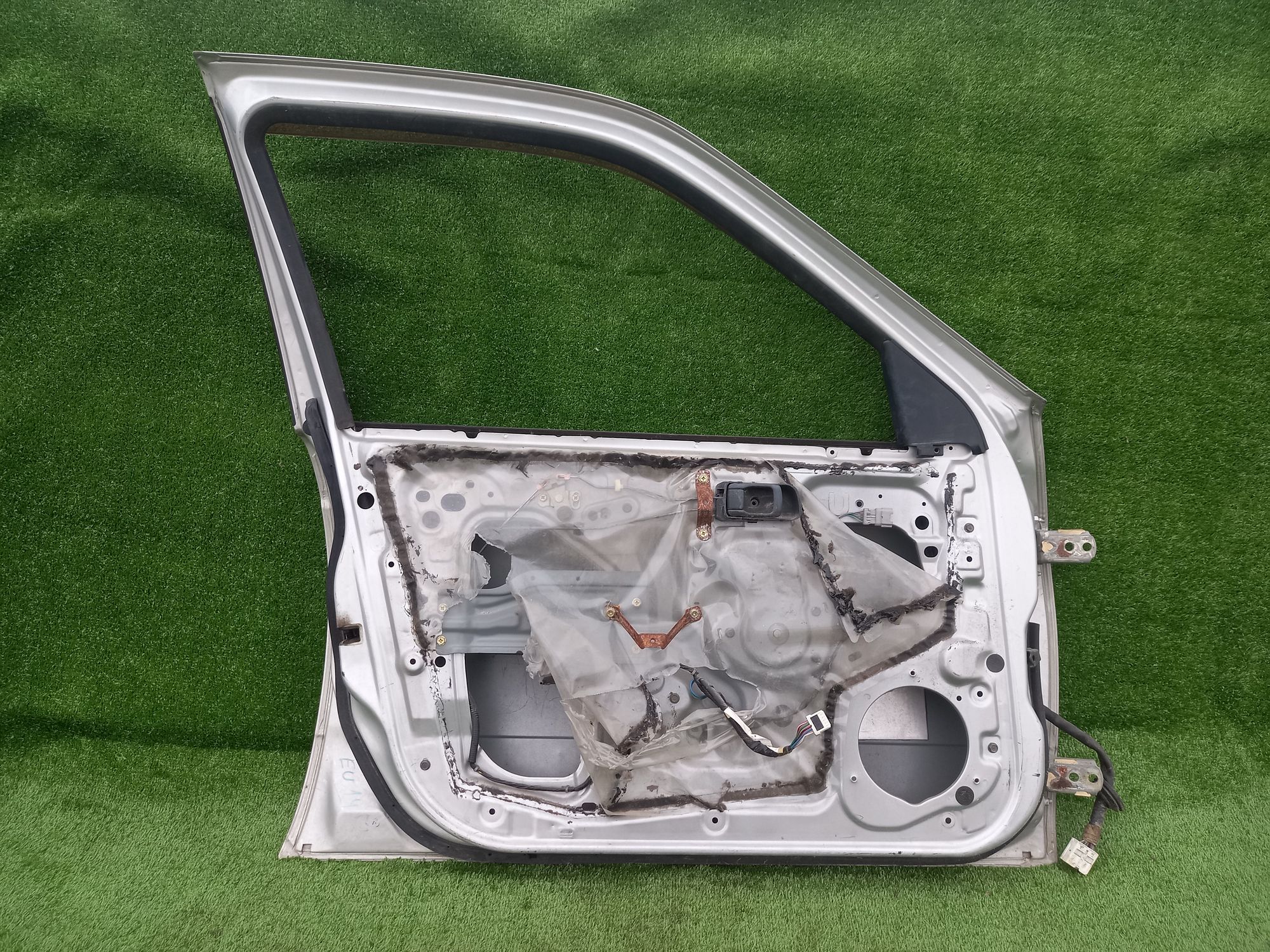 1695 дверь на NISSAN BLUEBIRD U14, 9500 рублей, Невинномысск