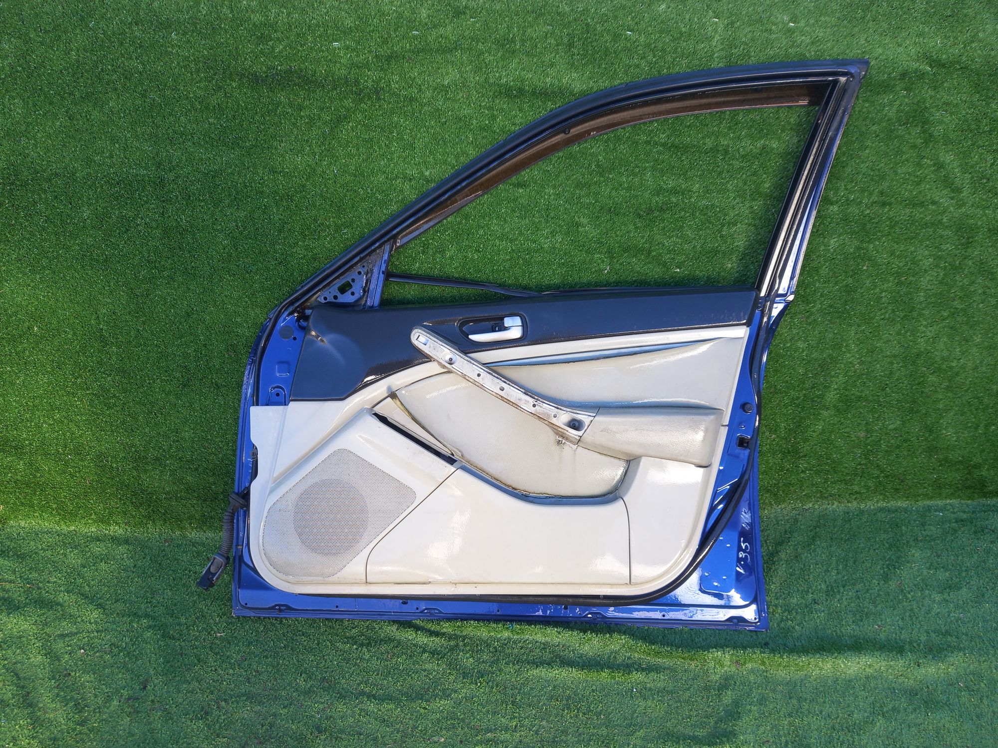 145 дверь F/R на NISSAN SKYLINE V35, 16500 рублей, Невинномысск