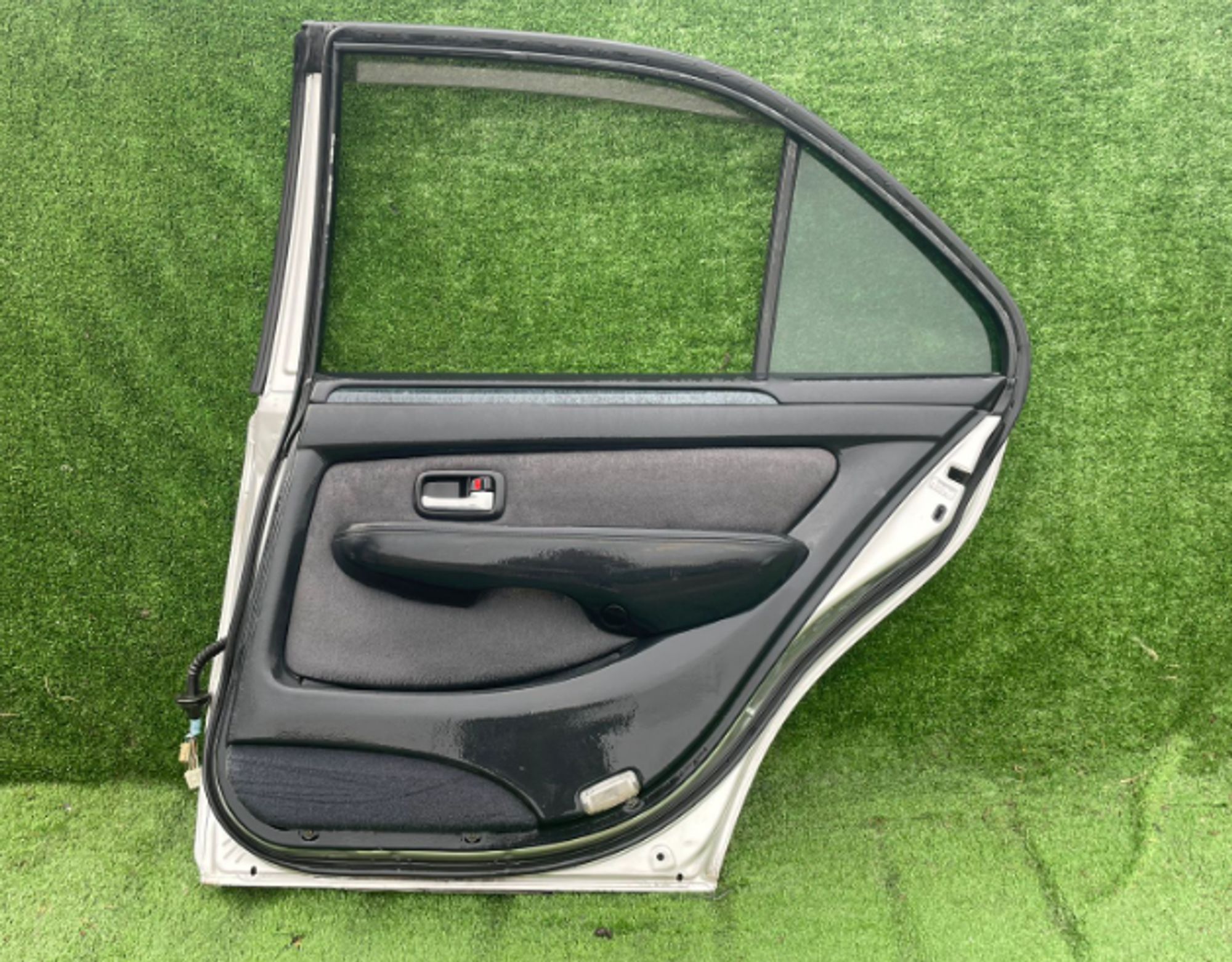 358 дверь на TOYOTA BREVIS SCG10, 10500 рублей, Невинномысск