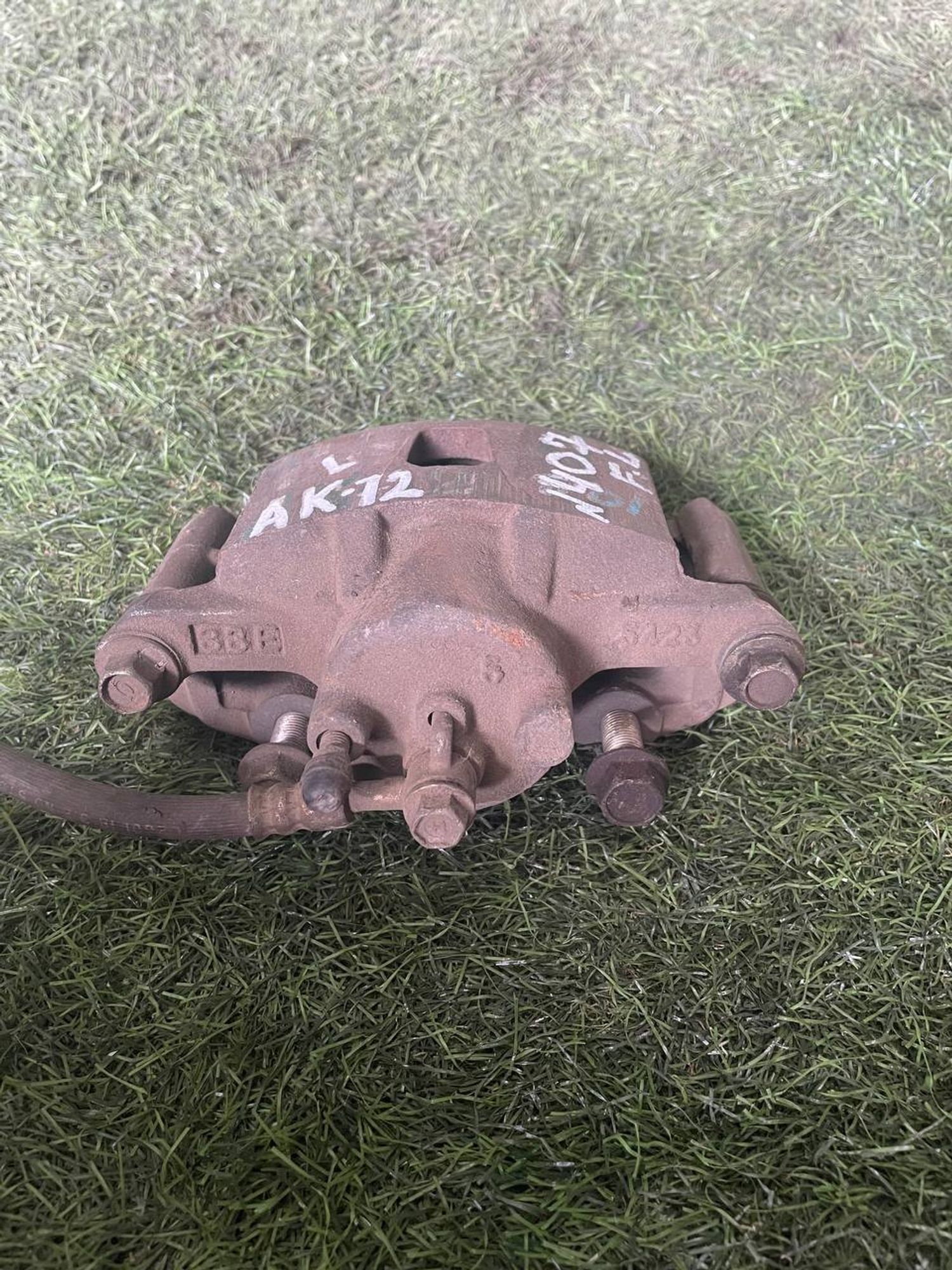 407 Суппорт тормозной передний левый NISSAN MARCH AK12, 3000 рублей, Невинномысск