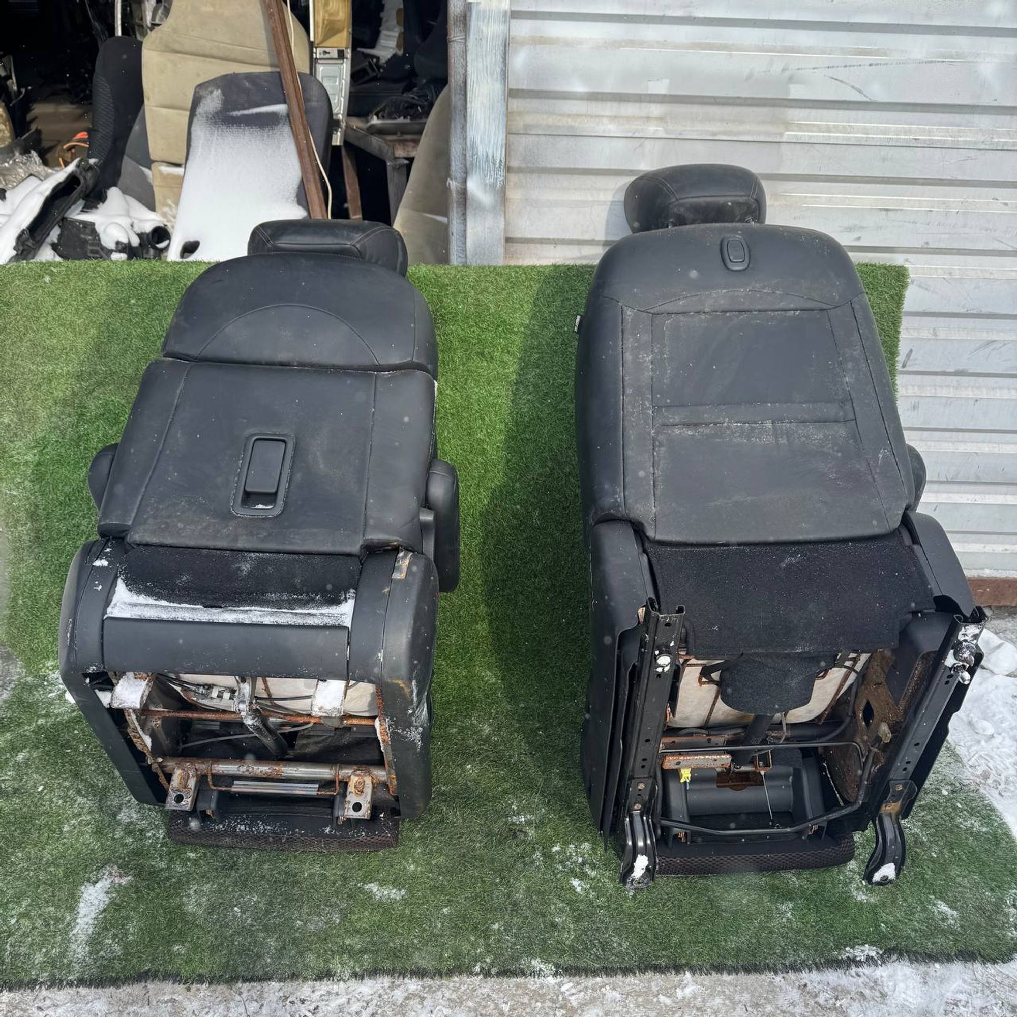 https://ycs.partsauto.market/partsauto-images/thmbs/userImages/772e461030aea93f4dbb6447c0f924d3/part/f63ee47a-efc4-4452-8ffe-a1f1f25bdb53_1740204974575.jpg
