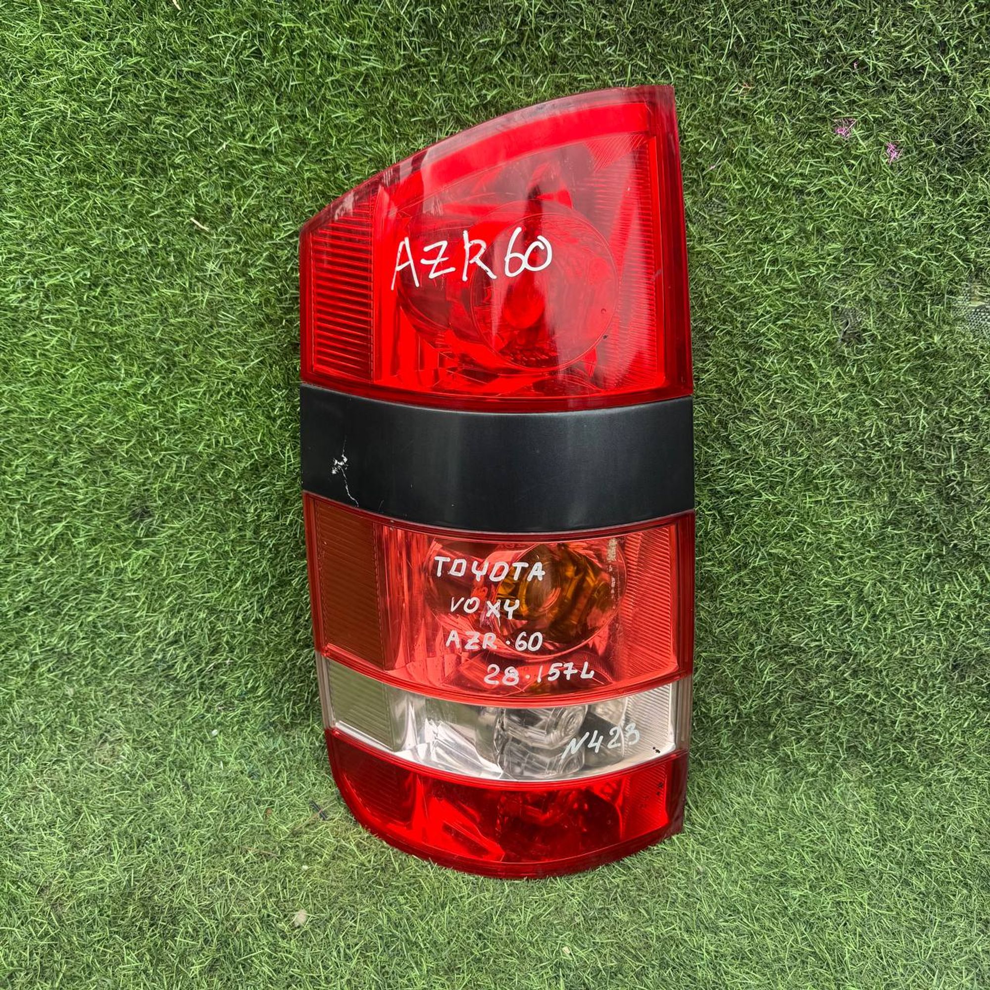 423 Фонарь задний левый TOYOTA VOXY AZR60, 1 рублей, Невинномысск