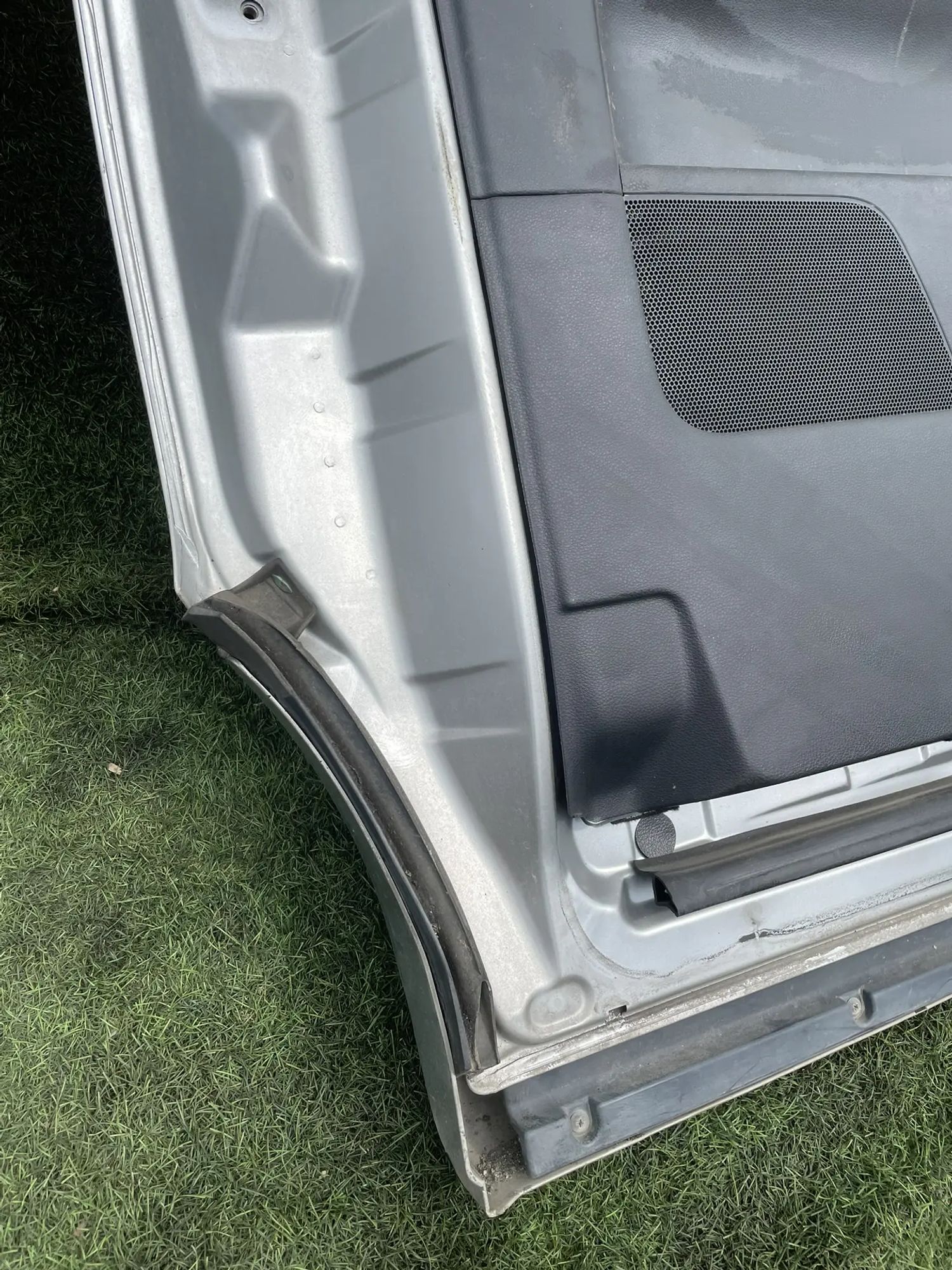 4114 Дверь задняя левая NISSAN ELGRAND ME51 VQ25DE, 10000 рублей, Невинномысск