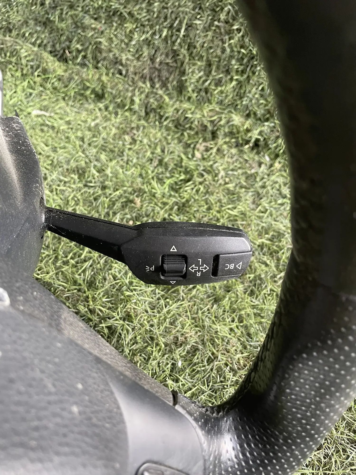 https://ycs.partsauto.market/partsauto-images/thmbs/userImages/772e461030aea93f4dbb6447c0f924d3/part/f6dbe750-acfd-4e3b-8169-bd72a0415885_1778680883290.jpg