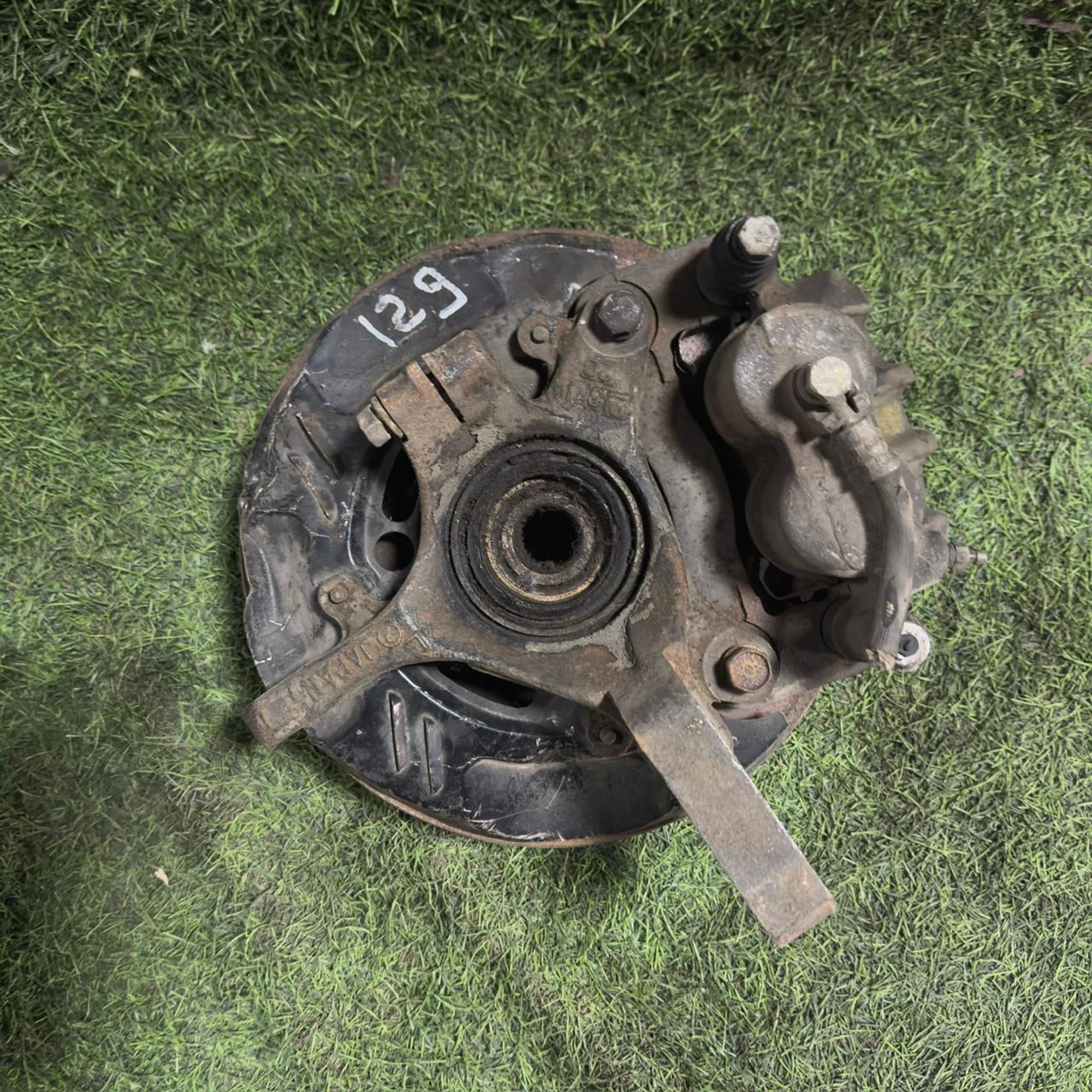 129 Ступица передняя левая SUBARU FORESTER SG5, 8500 рублей, Невинномысск