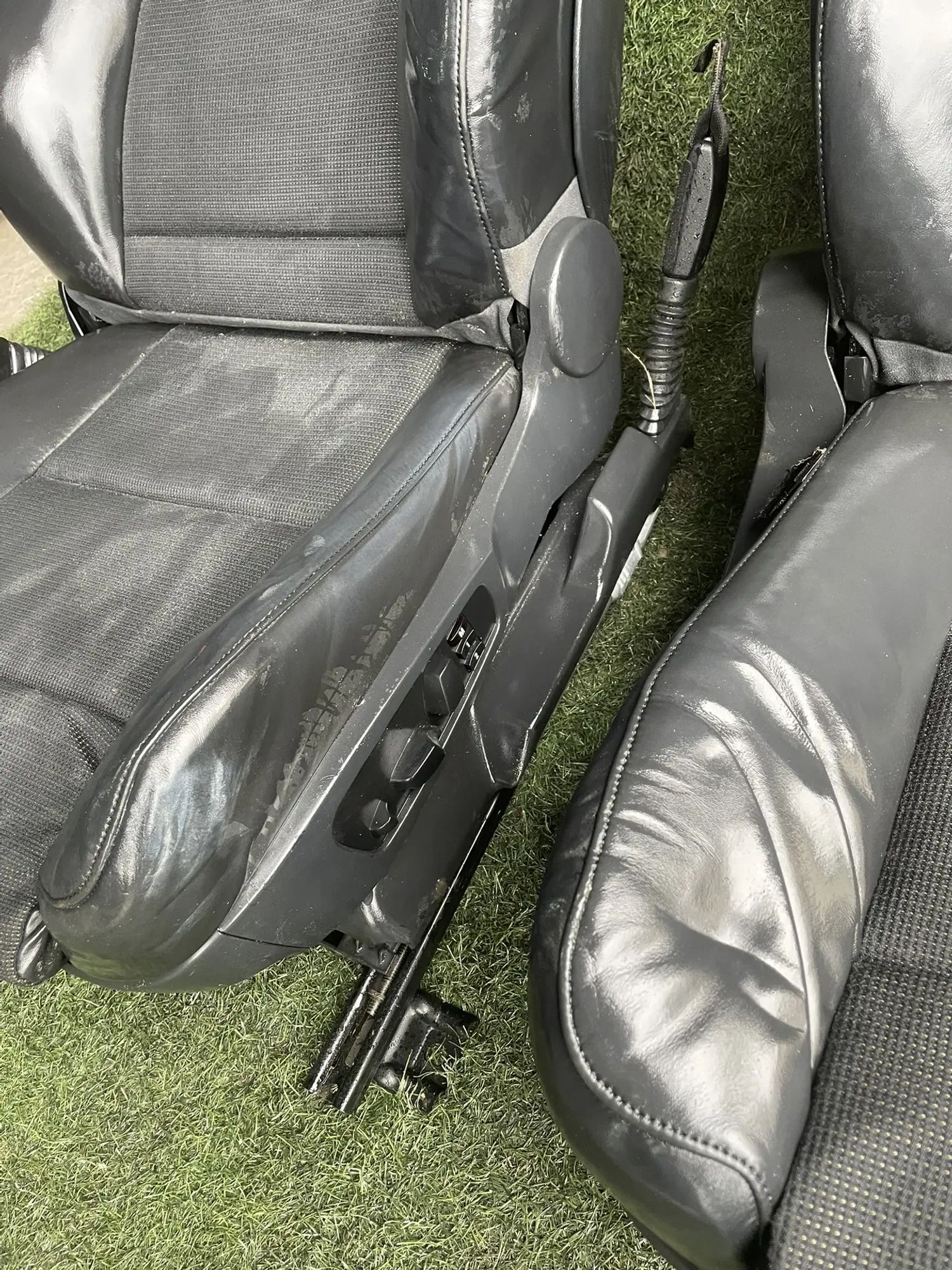 https://ycs.partsauto.market/partsauto-images/thmbs/userImages/772e461030aea93f4dbb6447c0f924d3/part/f7519dfc-87d5-4ac5-873c-63bc26597431_1777968247427.jpg