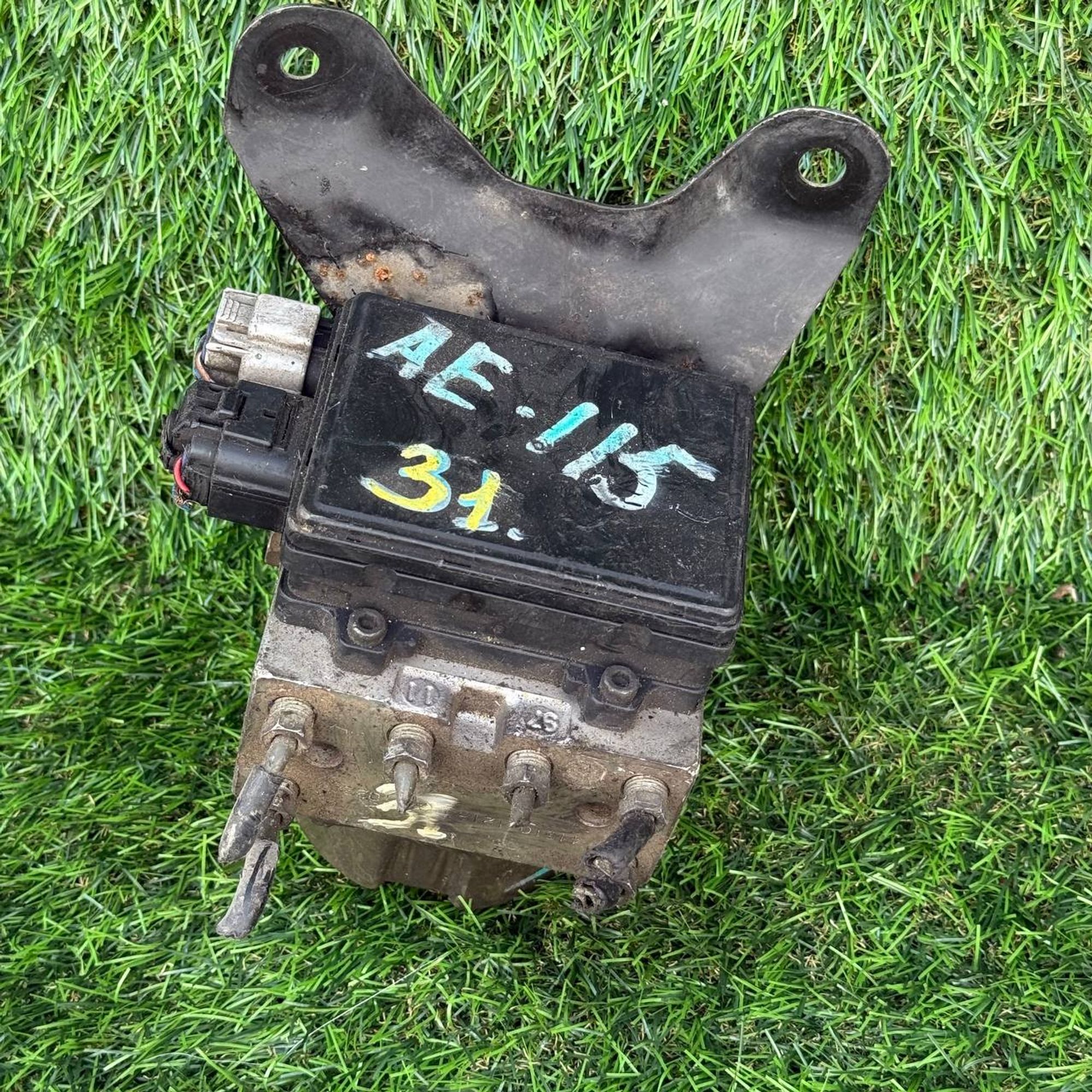 31 Блок ABS гидравлика TOYOTA AE115, 4500 рублей, Невинномысск