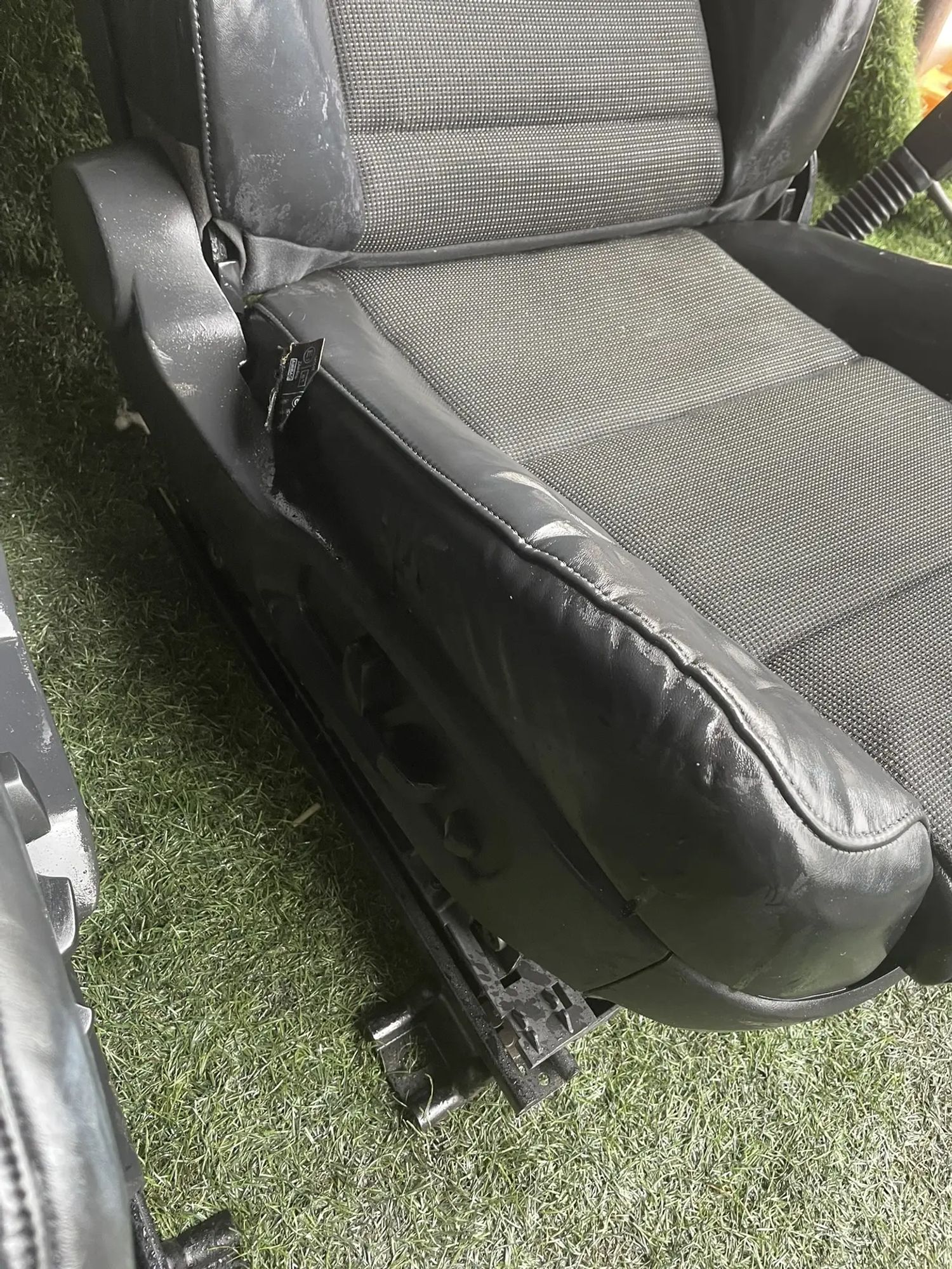 https://ycs.partsauto.market/partsauto-images/thmbs/userImages/772e461030aea93f4dbb6447c0f924d3/part/f7b33974-678b-446d-86ef-3b0cf0240fd4_1777968246966.jpg