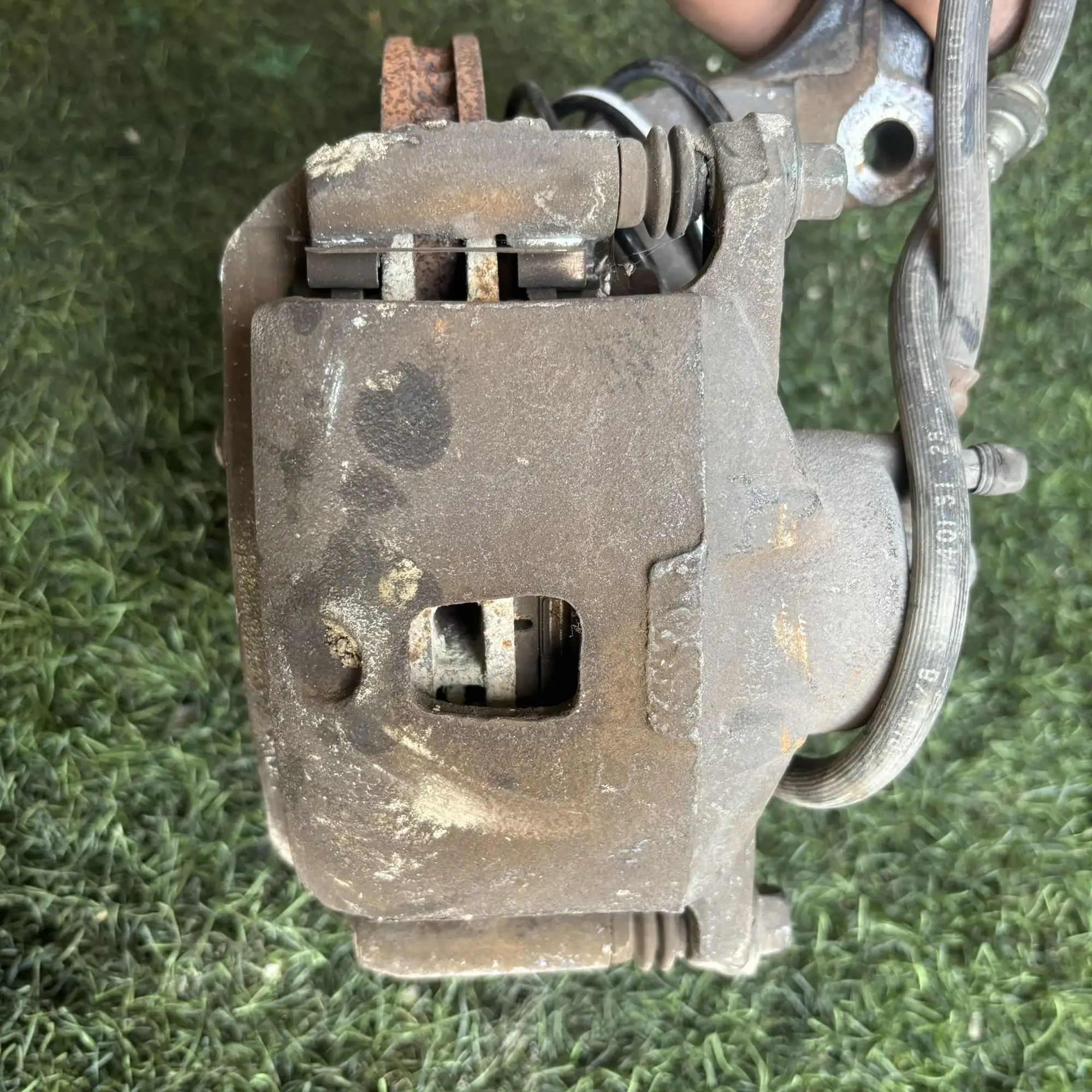 https://ycs.partsauto.market/partsauto-images/thmbs/userImages/772e461030aea93f4dbb6447c0f924d3/part/f7bcf27c-2510-41b2-aa07-0ec5aaf15a50_1777099516498.jpg